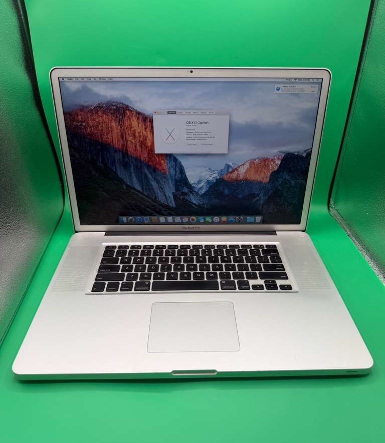 Apple MacBook Pro 17" 2009 Intel Core 2 Duo 2.80GHz 8GB RAM 128GB SSD