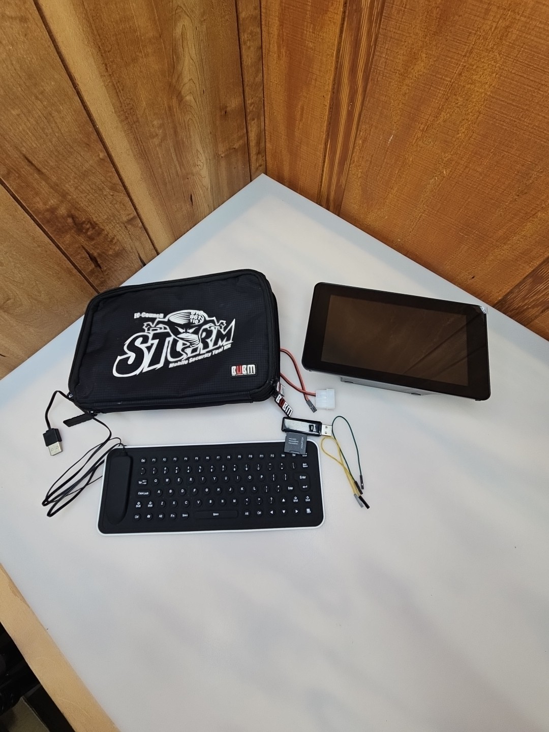 EC Council Cybersecurity STORM Mobile Security Tool Kit (FOR PARTS) 