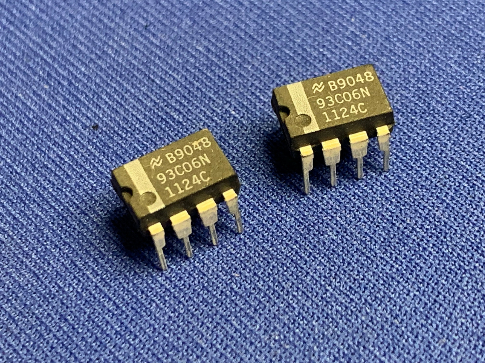 93C06N B9048 NSC 93C06 256Bit Serial CMOS EEPROM 8PIN DIP VINTAGE NEW RARE QTY-1