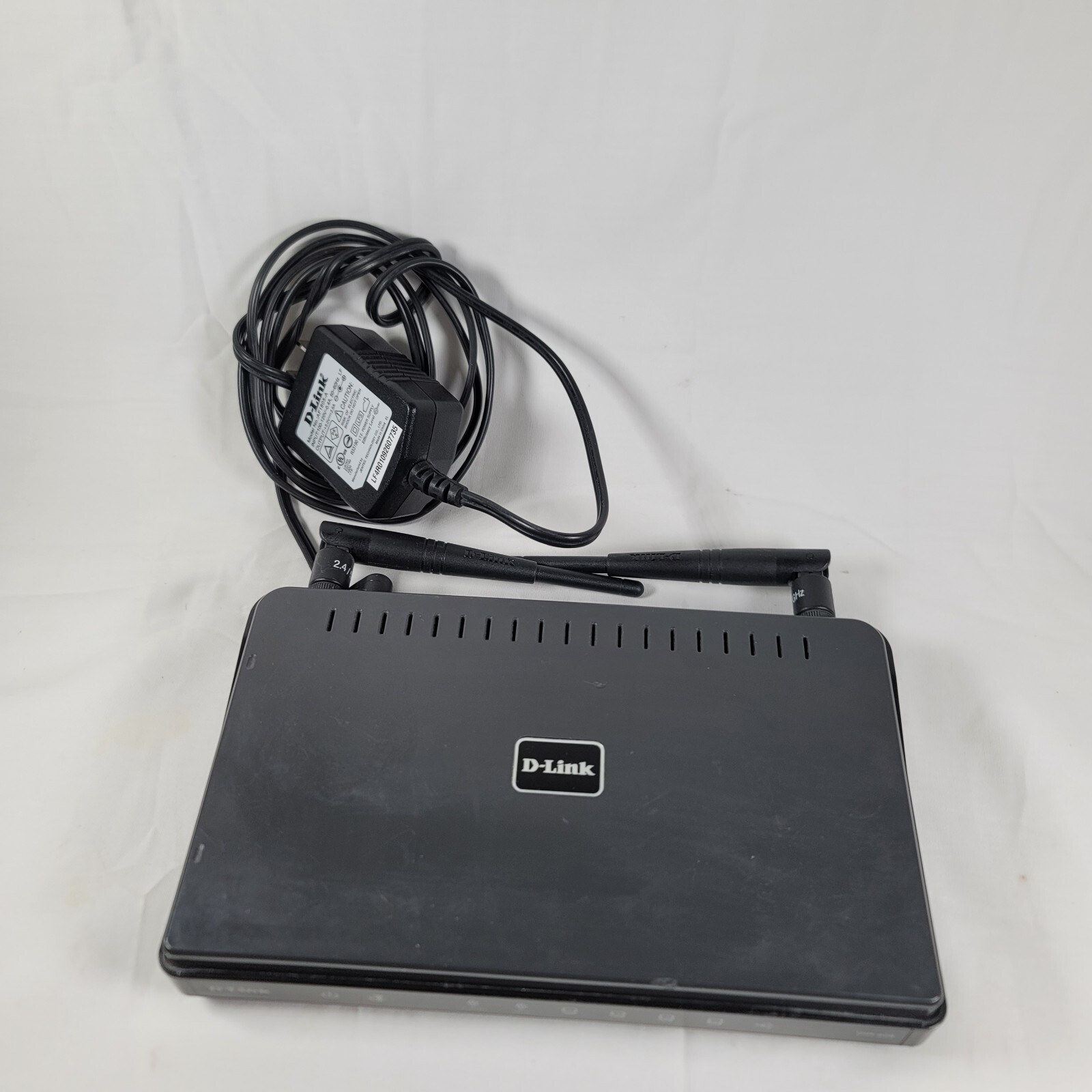 D-Link RangeBooster N DIR-628 54 Mbps 4-Port 10/100 Wireless N Router W/Pwr Crd