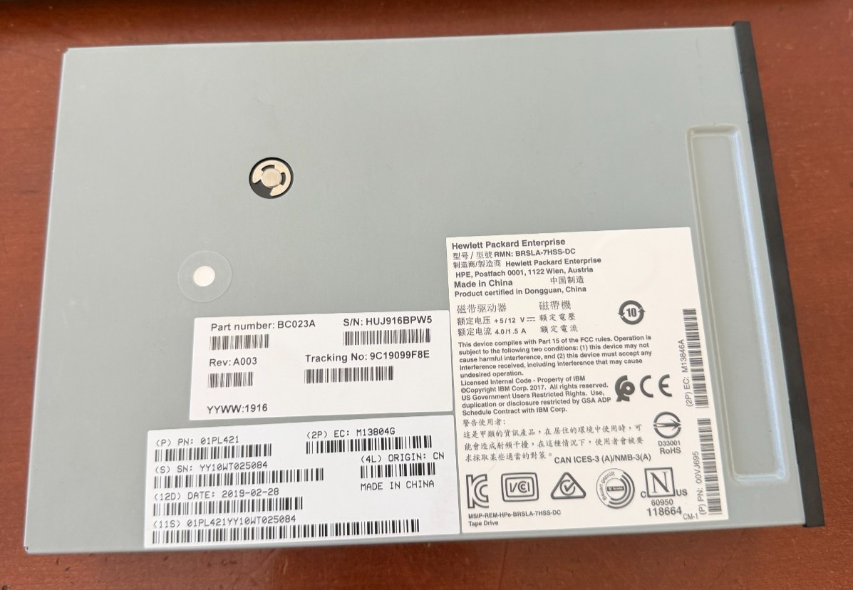 HPE  LTO-8 Ultrium 30750 internal Tape Drive - BC022A