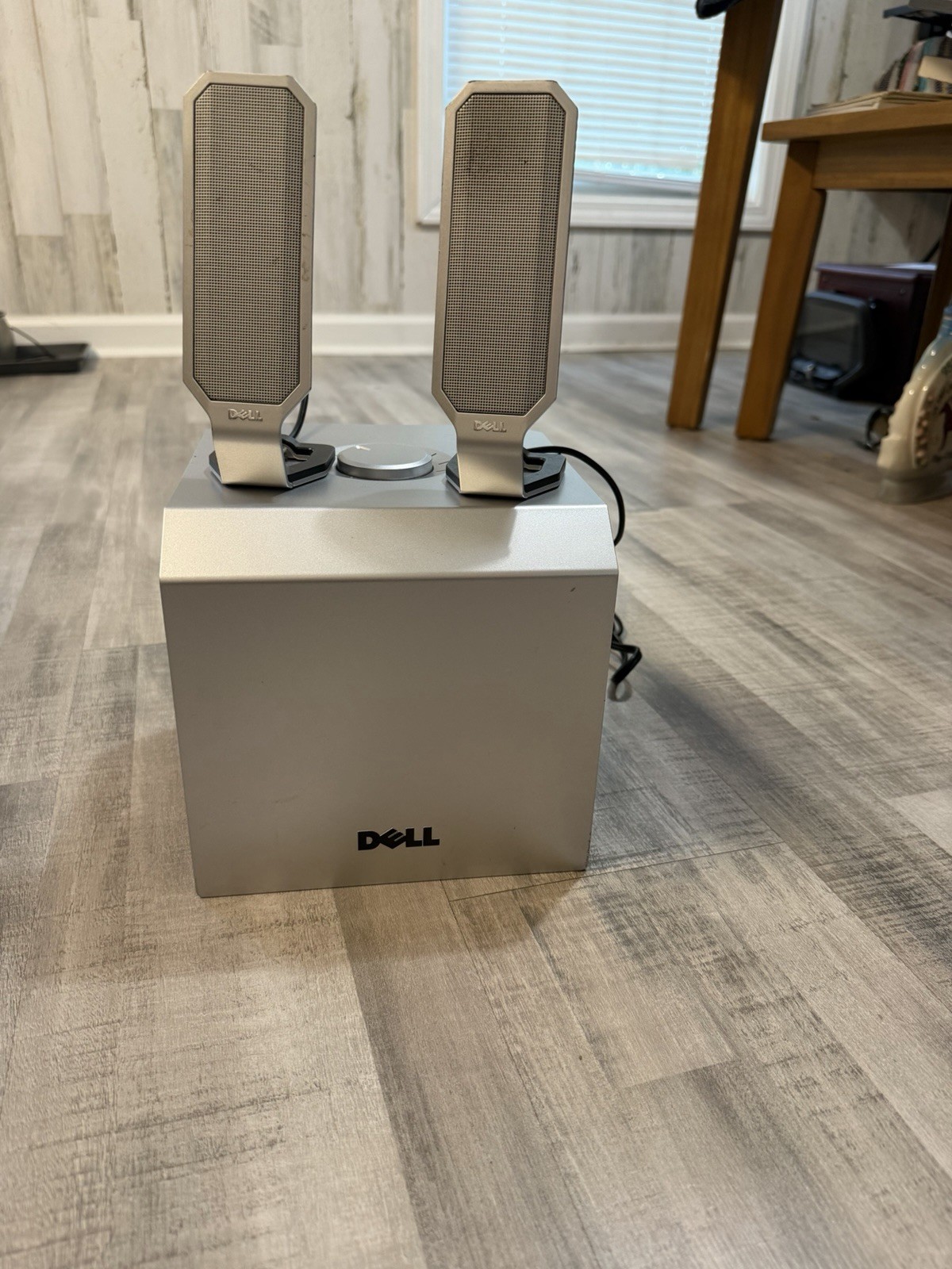 Dell A525 2.1 Computer Speakers Powered Subwoofer Set Silver Black TH760 Tested
