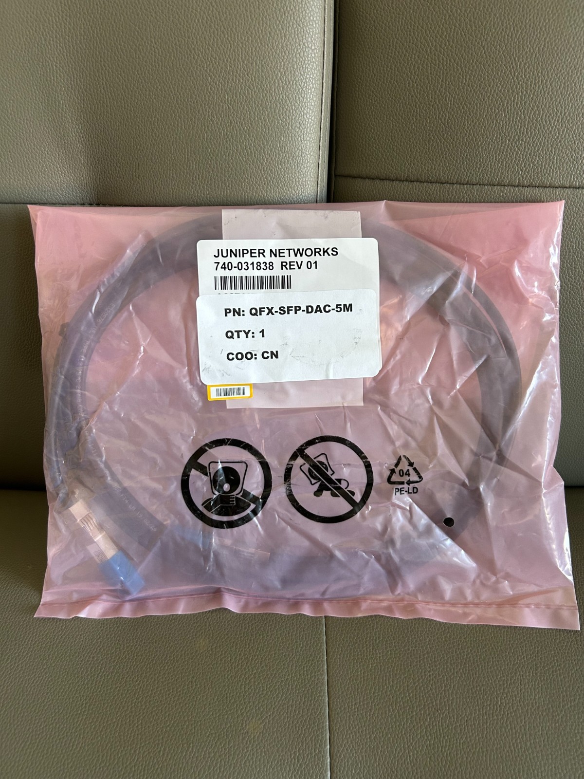 OEM - JUNIPER QFX-SFP-DAC-5M Direct Attach Passive Copper 5M SFP+ 10G Twinax