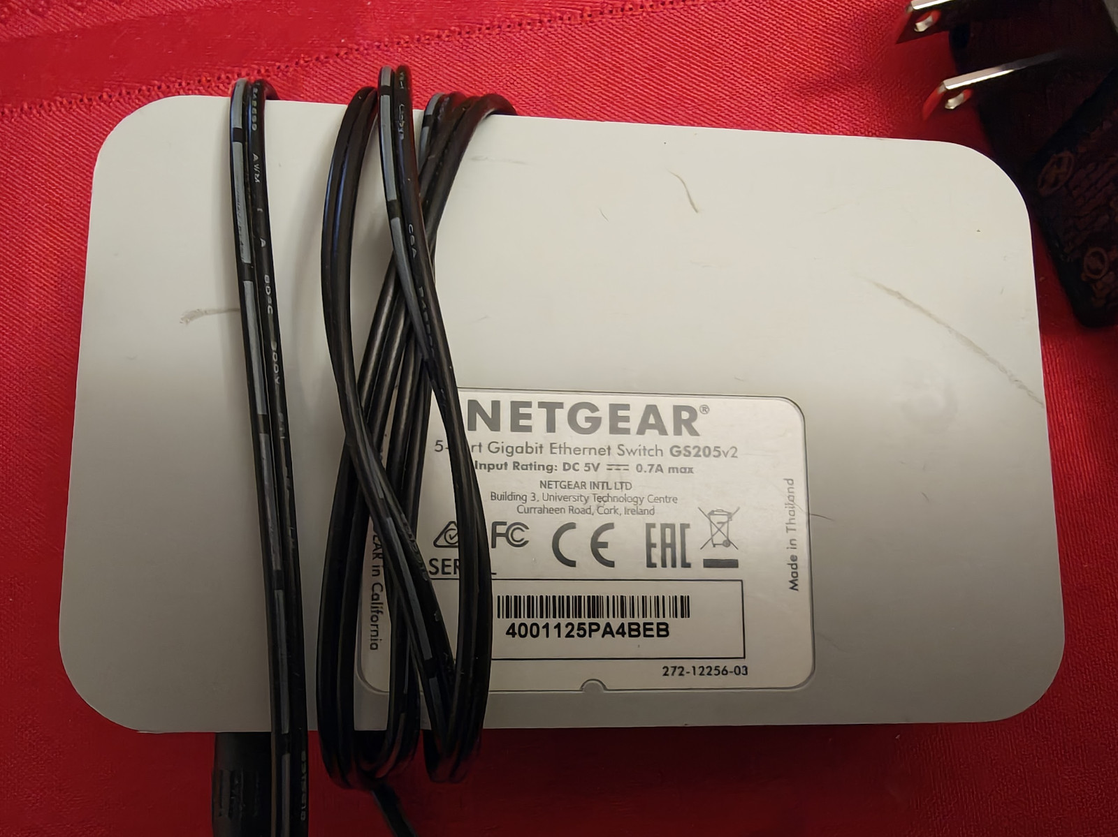 Netgear GS205-100PAS NETGEAR 5-Port Gigabit Ethernet- White