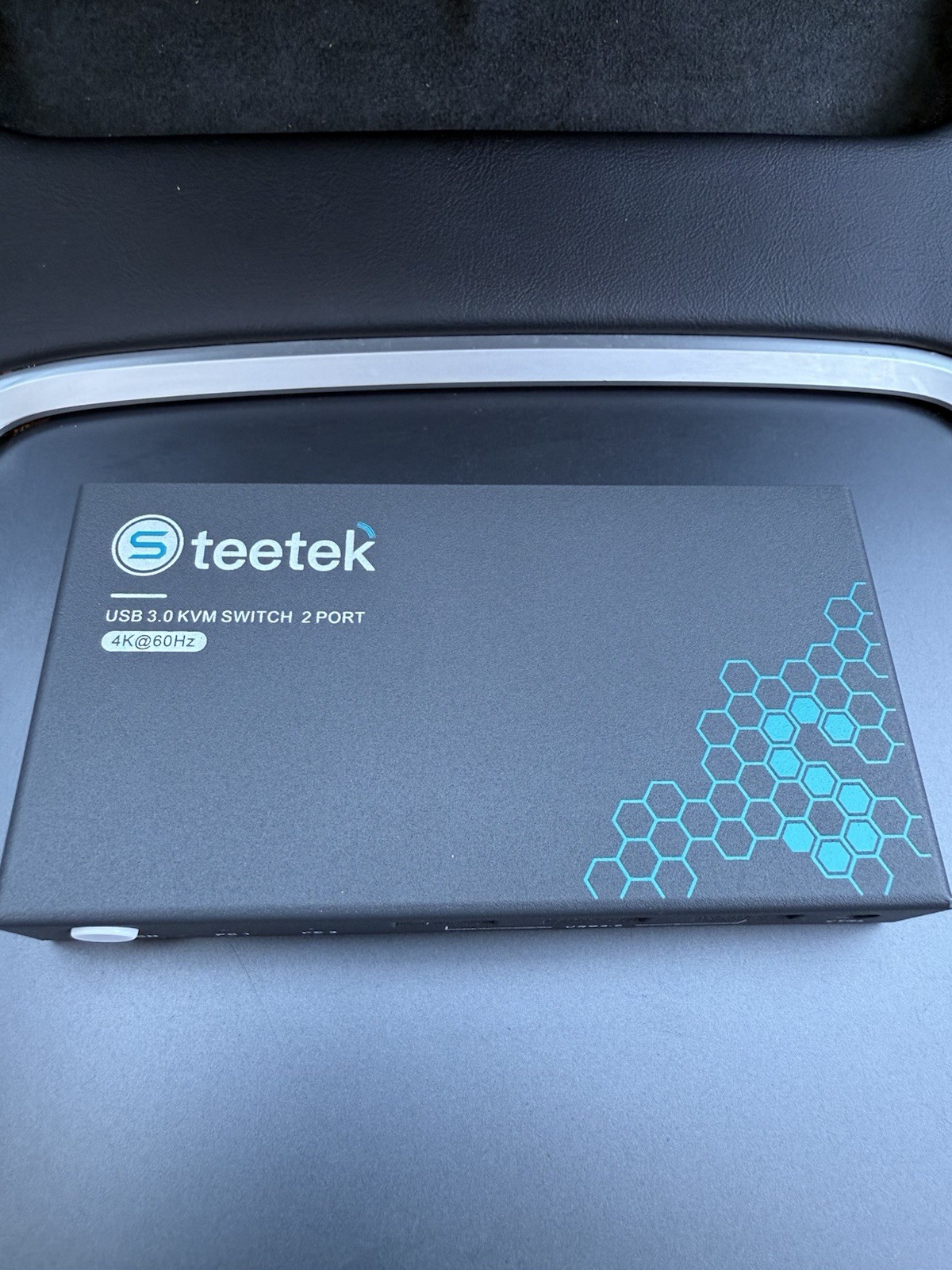Teetek USB 3.0 KVM Switch 2-Port 4K@60Hz HDMI - JUST THE MODULE ITSELF