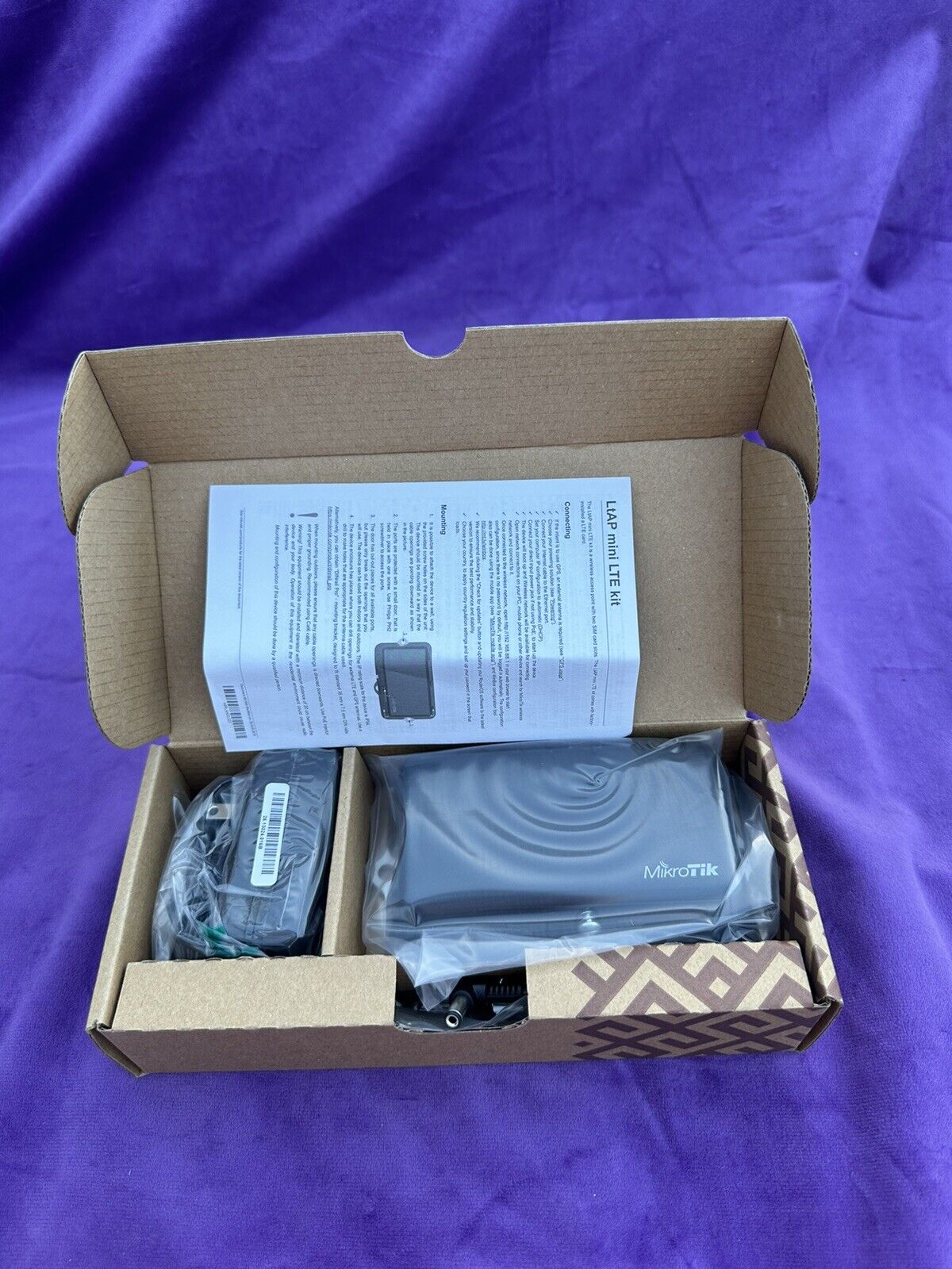 MikroTik LtAP mini LTE kit (RB912R-2nD-LTm) R11e-LTE-US