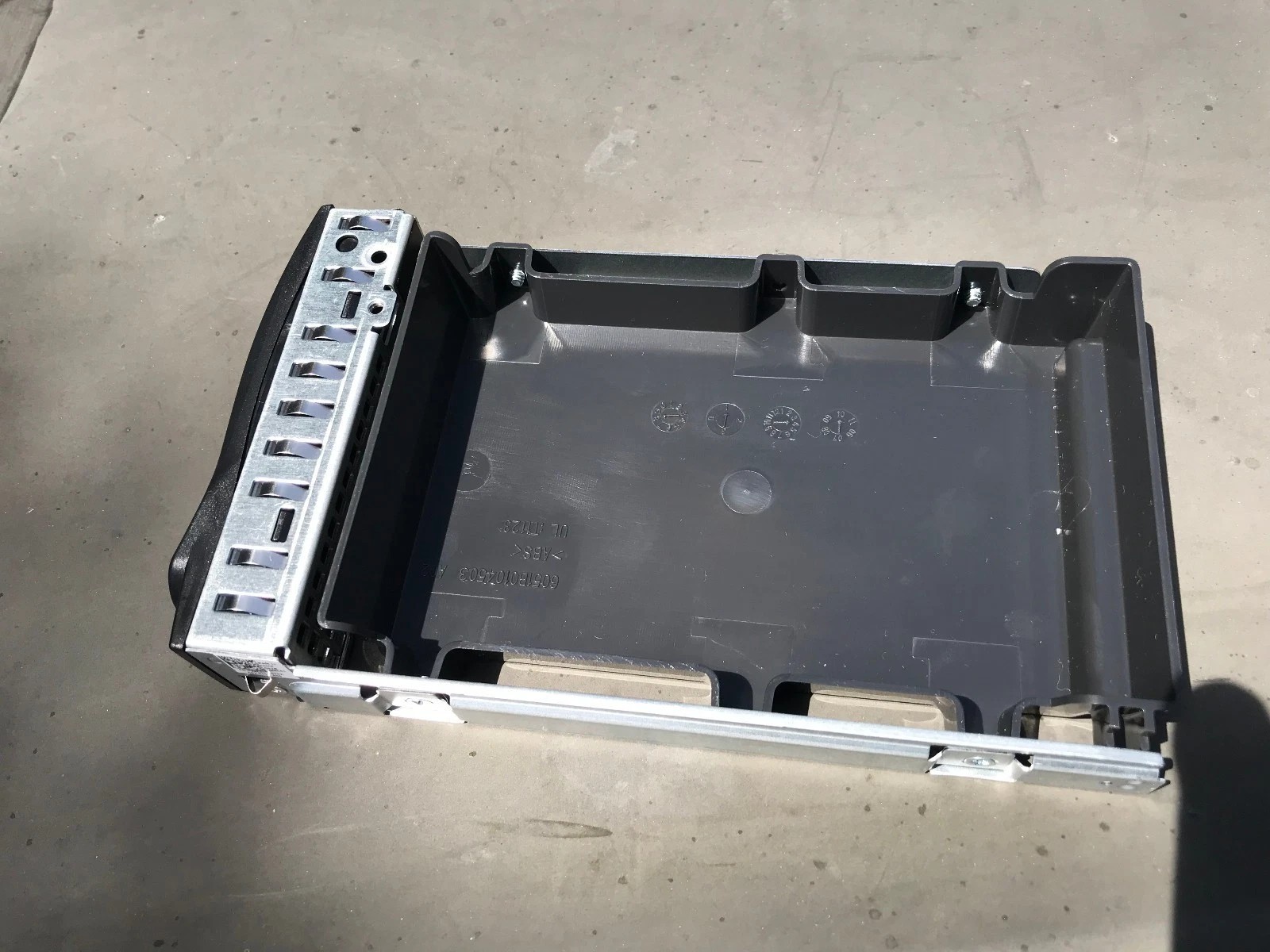 NEW Lot 16 Genuine DELL POWEREDGE C6100 BLANK / FILLER Caddy 8XC41