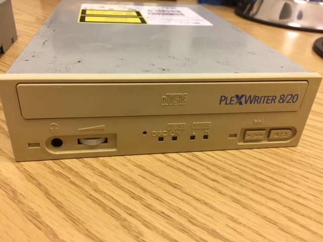 PLEXTOR PX-R820Ti Internal PLEXWRITER 8/20 SCSI CD-R