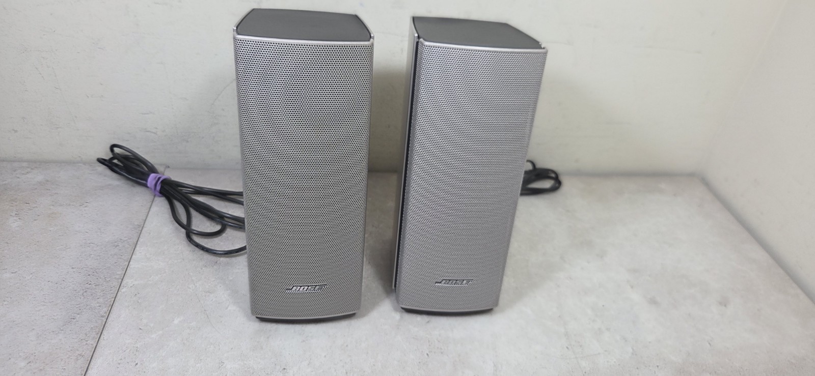 Bose Companion 20 Multimedia Speaker System, Speakers Only , No Power Cord