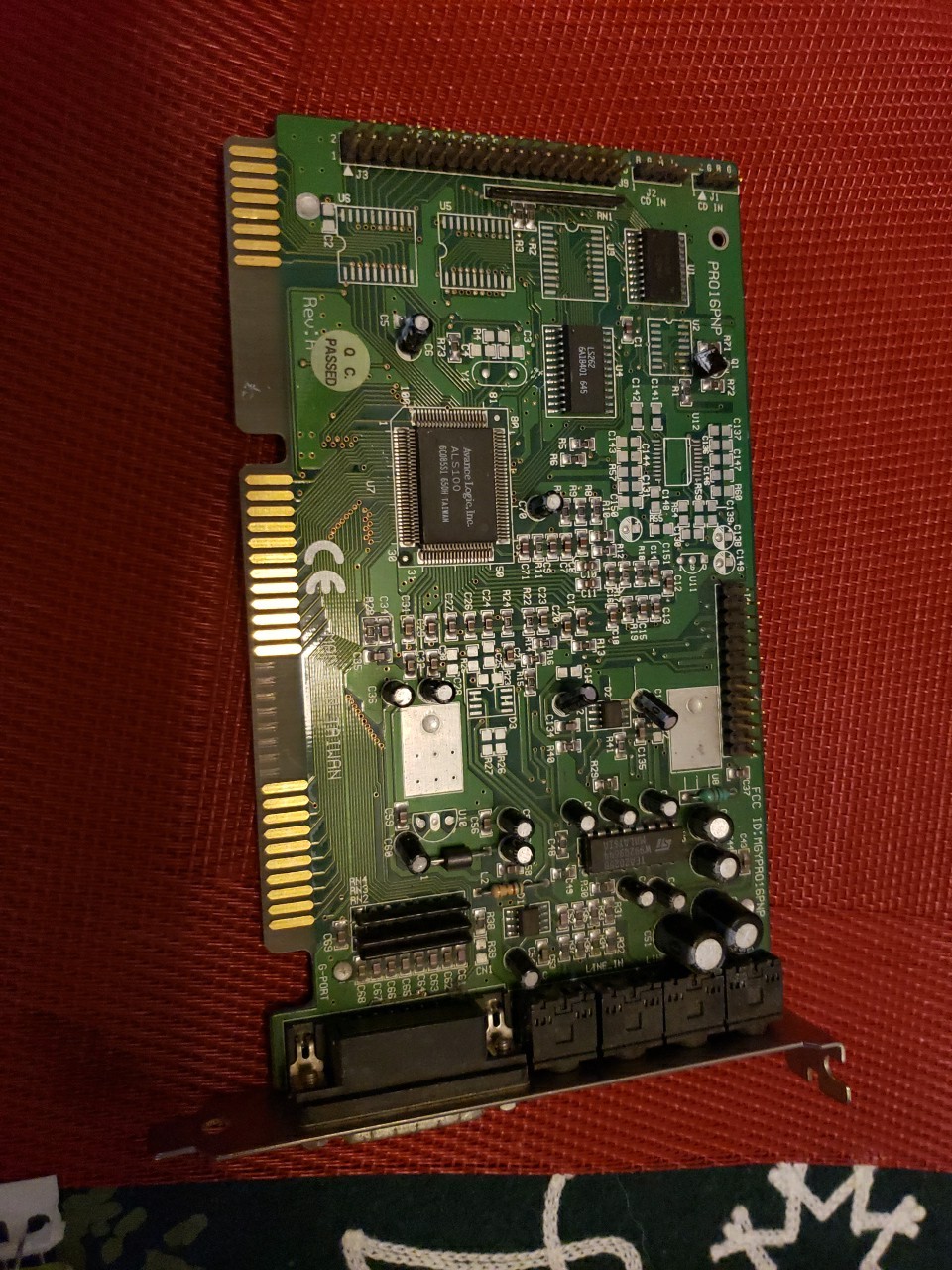 This is an Avance Logic ALS100+ Plus ISA 16-bit sound card.