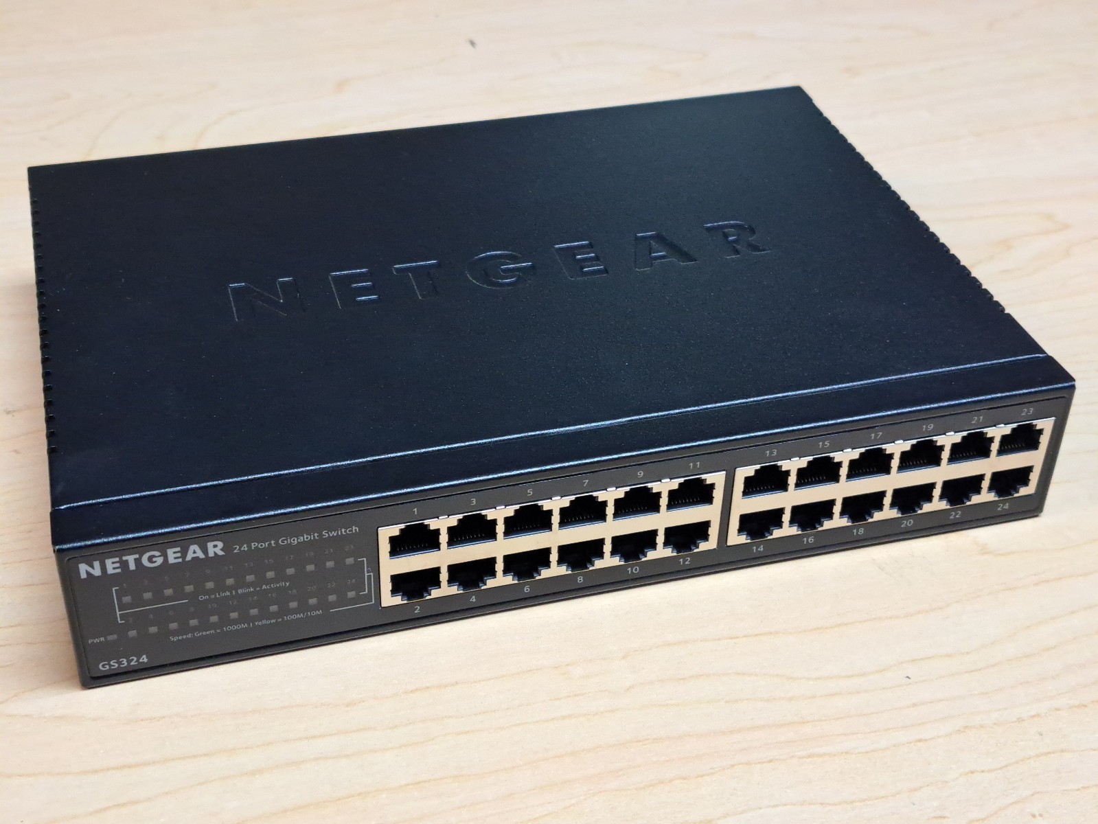 NETGEAR GS324-200NAS 24-Port Gigabit Ethernet Unmanaged Switch - Black