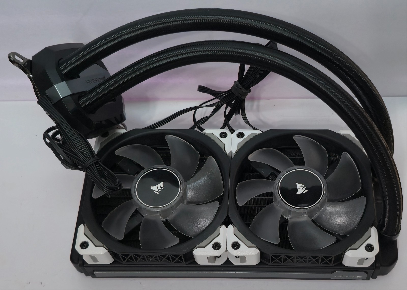 Corsair Hydro Series H100i Extreme Performance Liquid CPU Cooler CW-9060025-WW