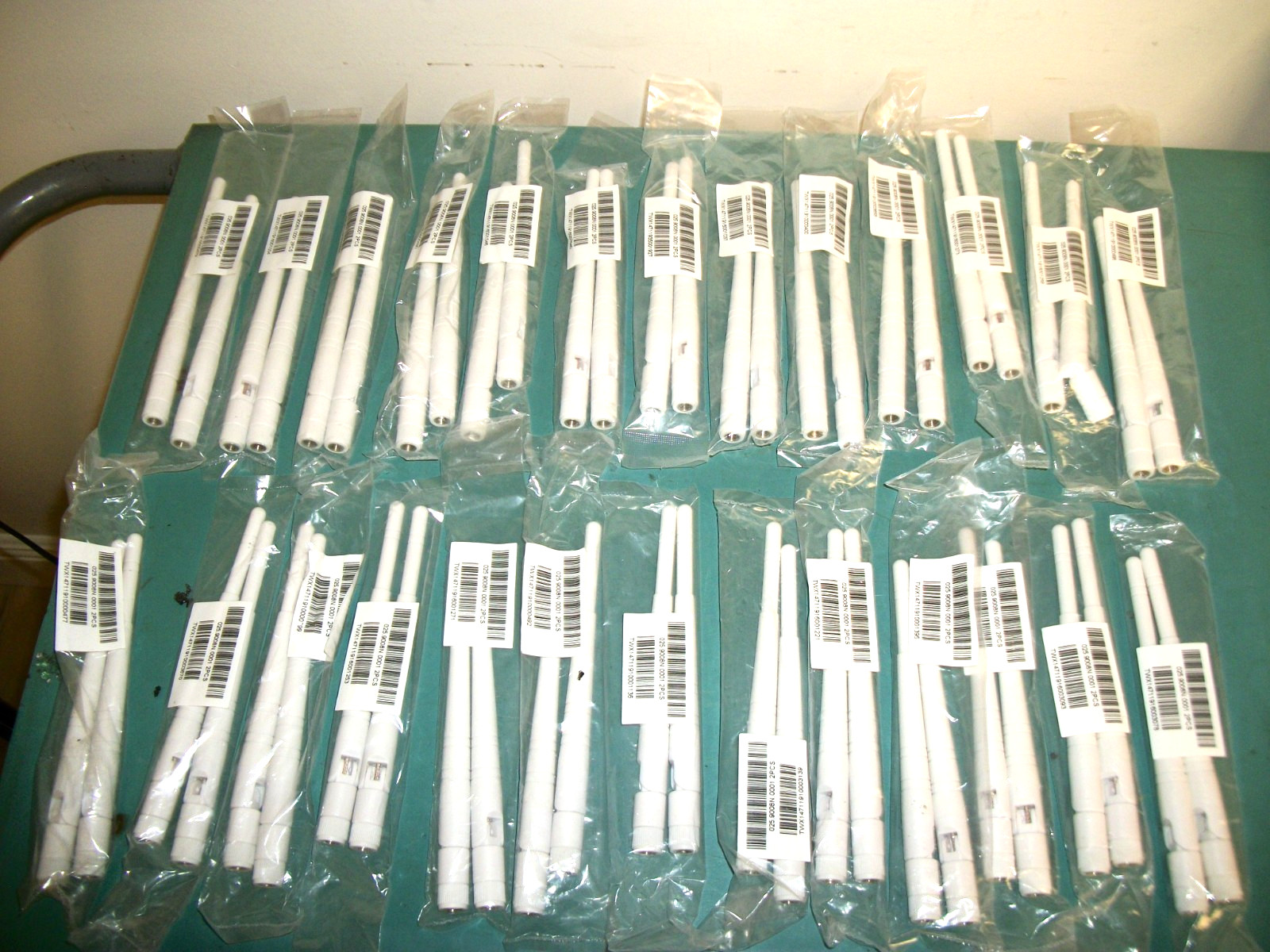 LOT OF 26 - DONGLES 025.9008N.0001 2Packs w/Misc Brackets - NEWinPKG