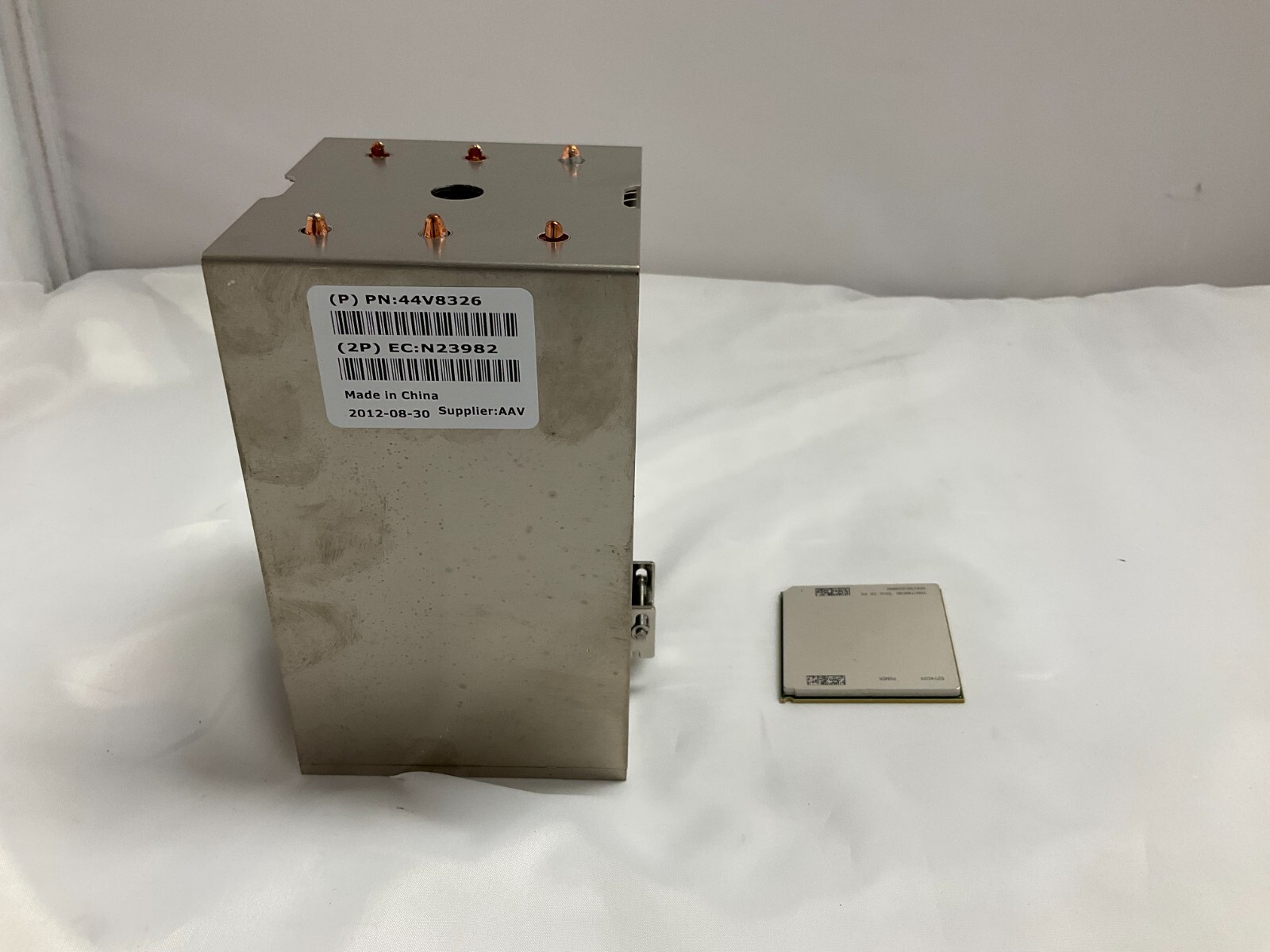 IBM EPC9, 74Y8592, 3.3GHz 4-Core POWER7 Processor Module 8205-E6C p&i series