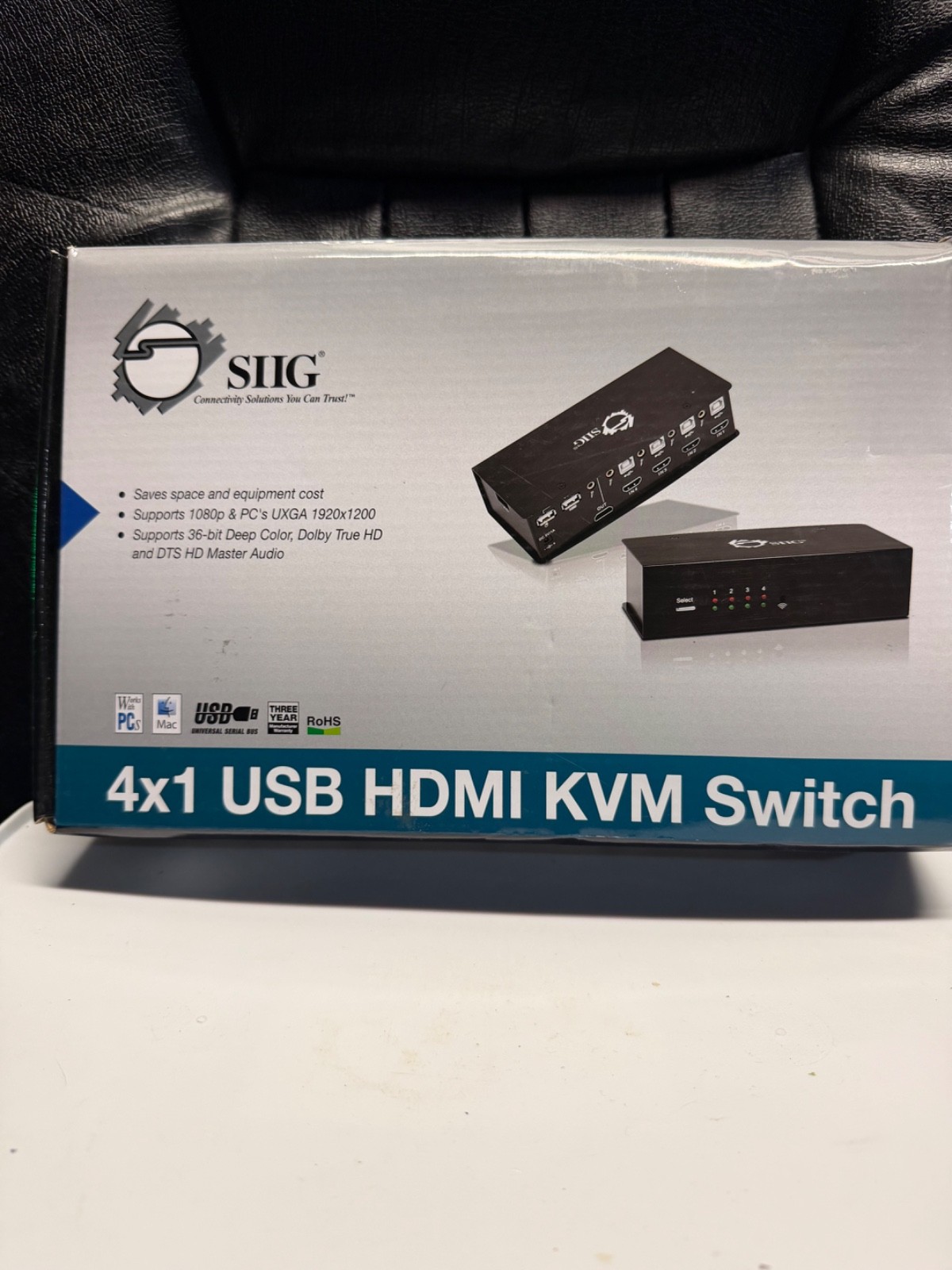 SIIG CE-KV0111-S1 4x1 USB HDMI KVM Switch