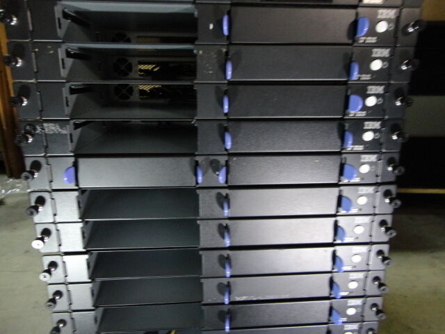 IBM 8765-1NX 87651NX SAS two Ports NO Drive 1U Rackmount Enclosure 