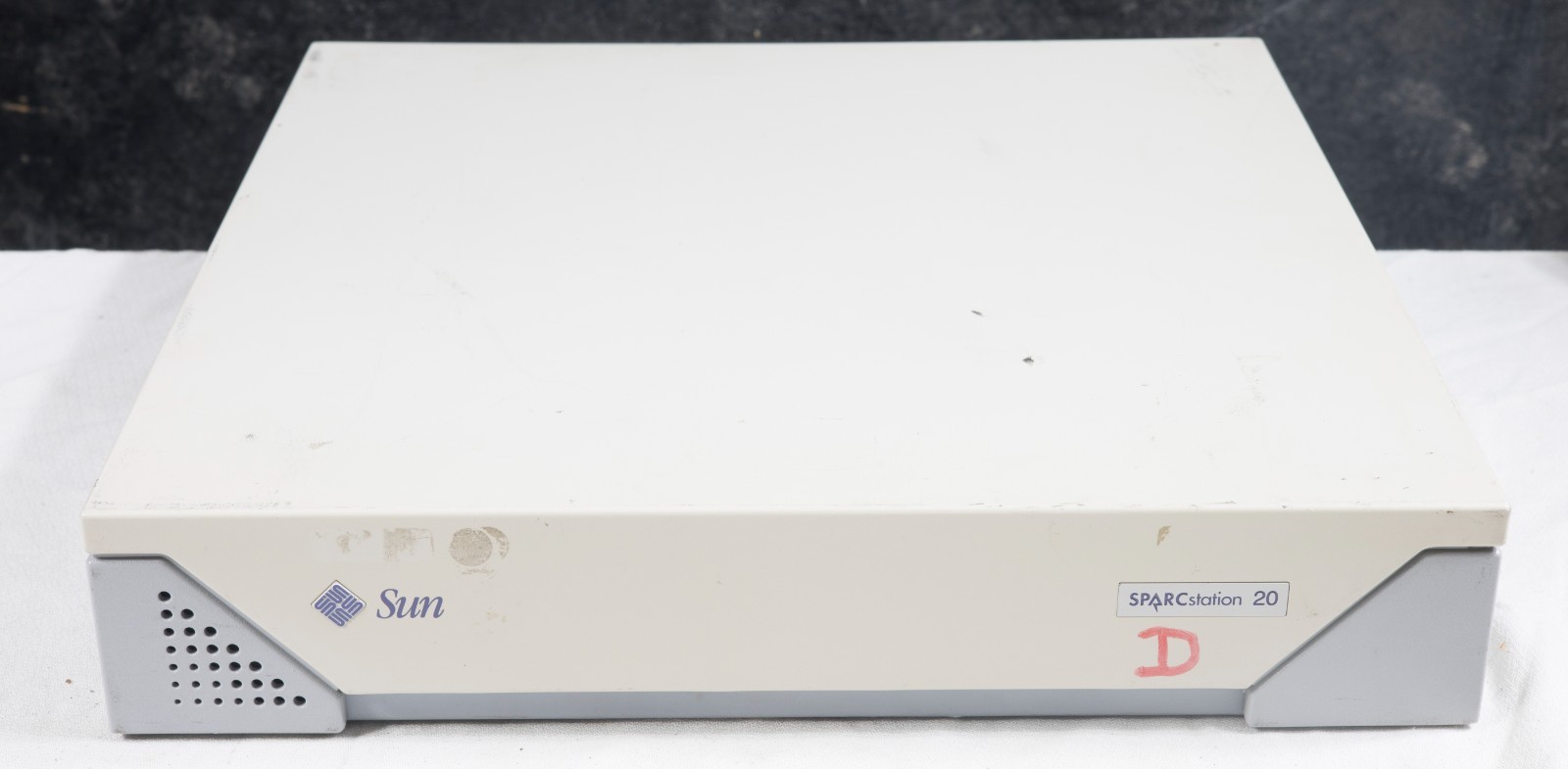 Vintage Sun Microsystems SPARCstation 20 2 x SuperSPARC 64MB CG6 tested 3085