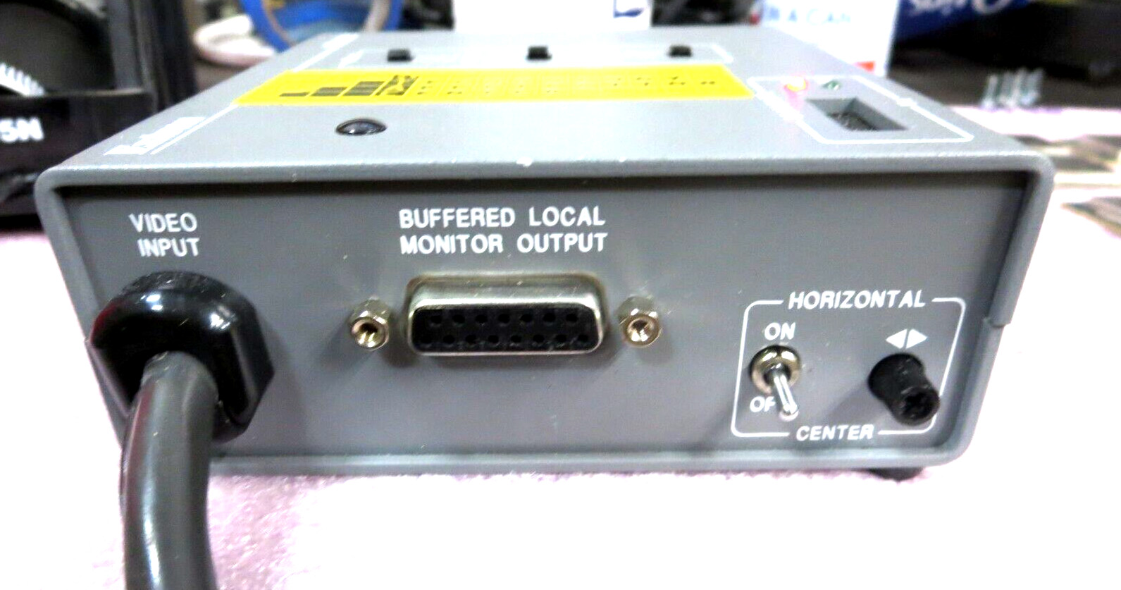 Extron RGB 103 Plus Computer/Video Interface W/Power Supply Powers On Used.