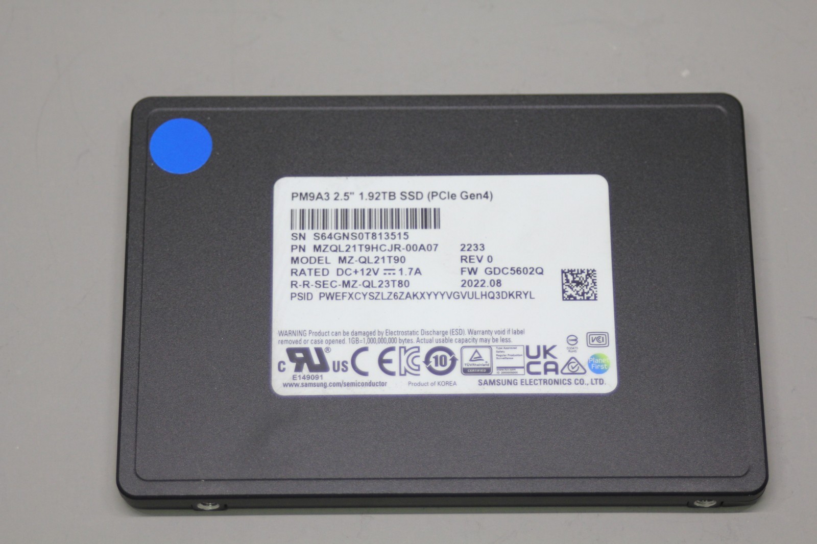 Samsung PM9A3 1.92TB PCIe Gen4 X4 NVMe 2.5'' U.2 SSD MZ-QL21T90 90-99% Health