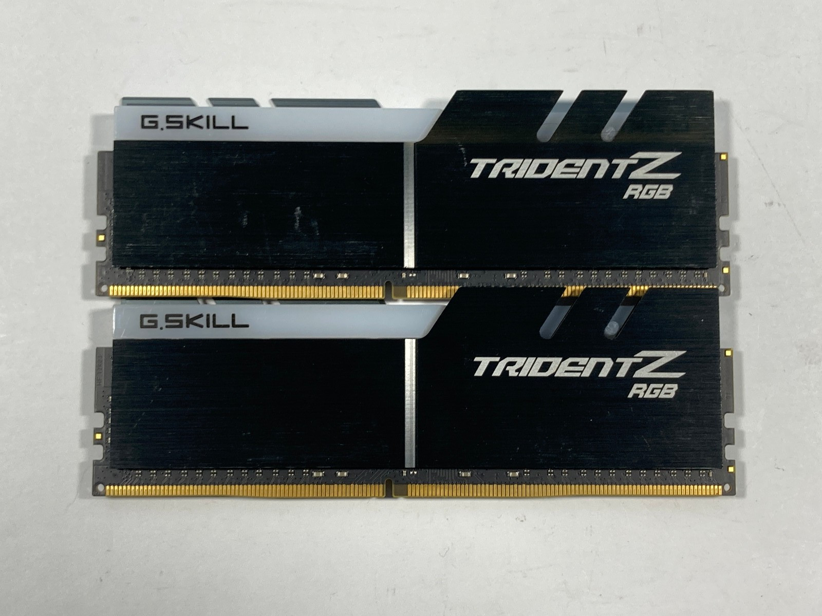 G.Skill TridentZ RGB 64GB (2 x 32) DDR4 RAM UDIMM 3200MHz Computer Memory