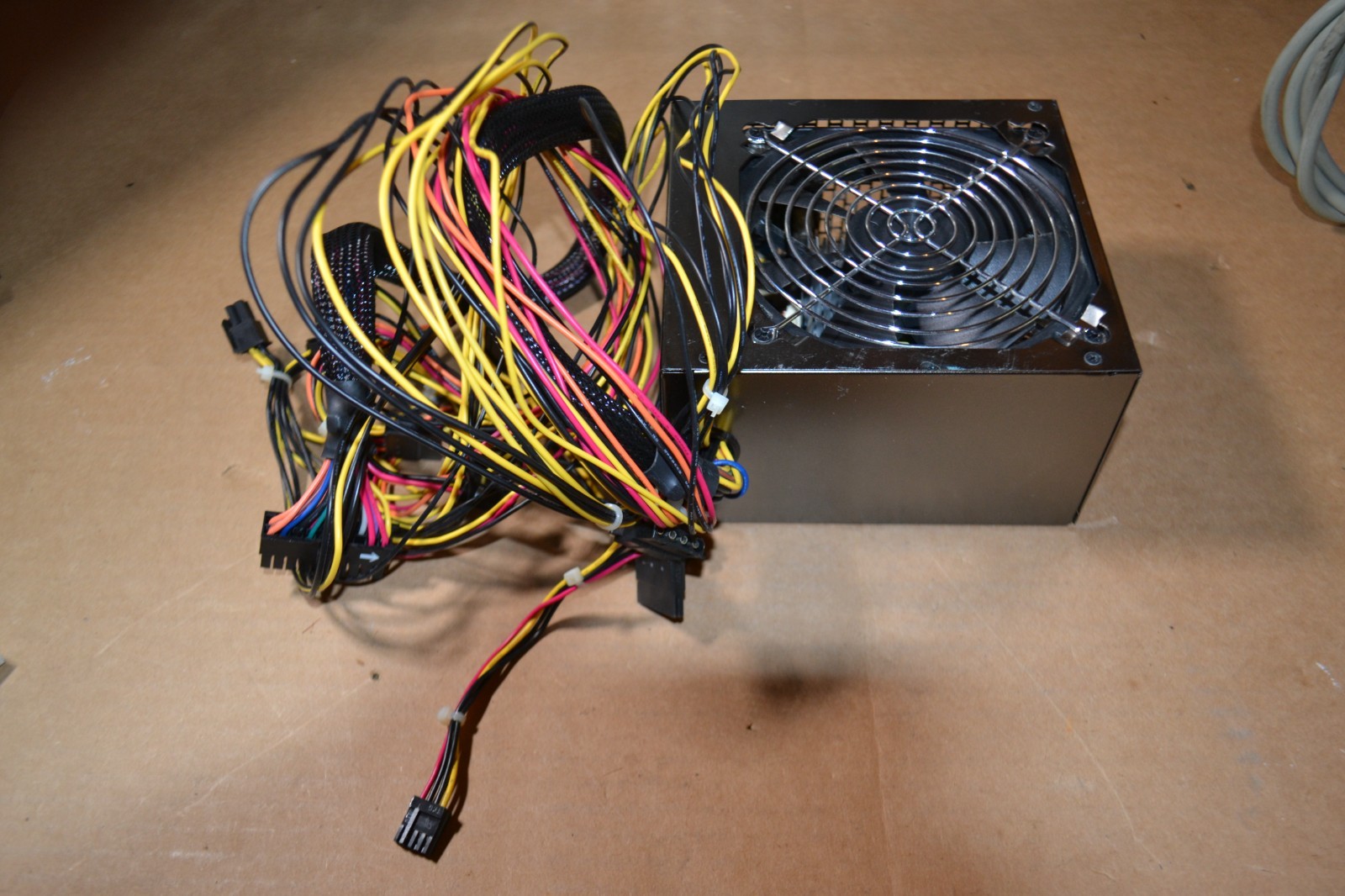 Insignia NS-PCW4508 450 W 20+4 Pin ATX Desktop Power Supply NS-PCW4508