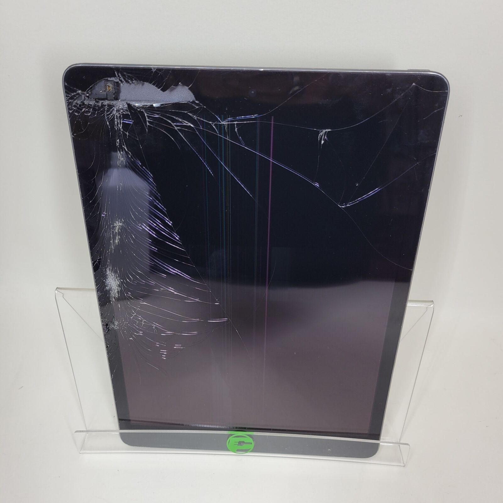 Broken WiFi Only Apple iPad 9th Gen 64GB Cracked Bent