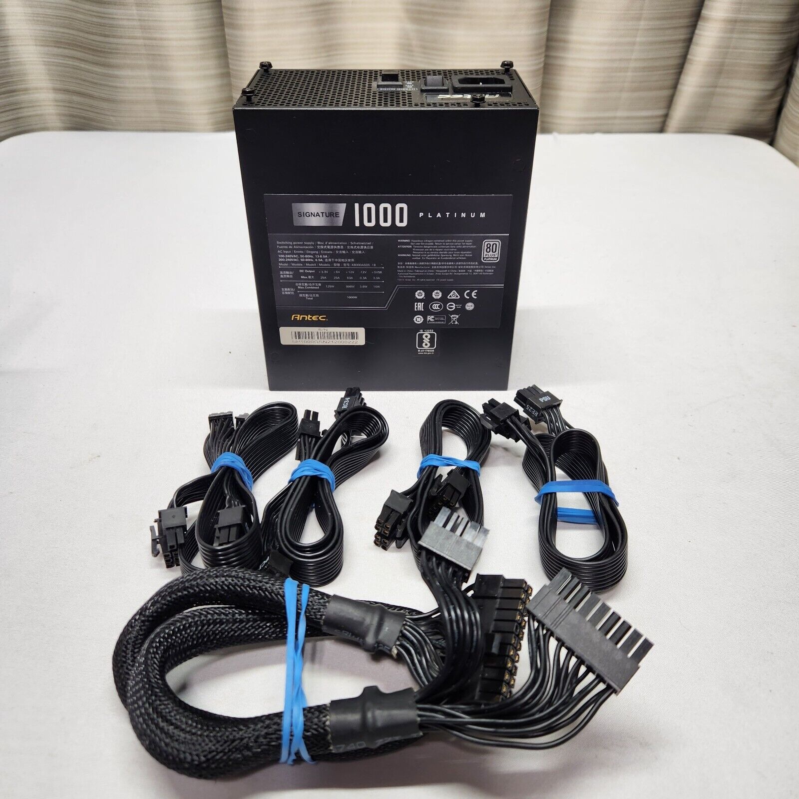 Antec Signature Series Power Supply 1000W Platinum 80 Plus Full Modular ATX 12V