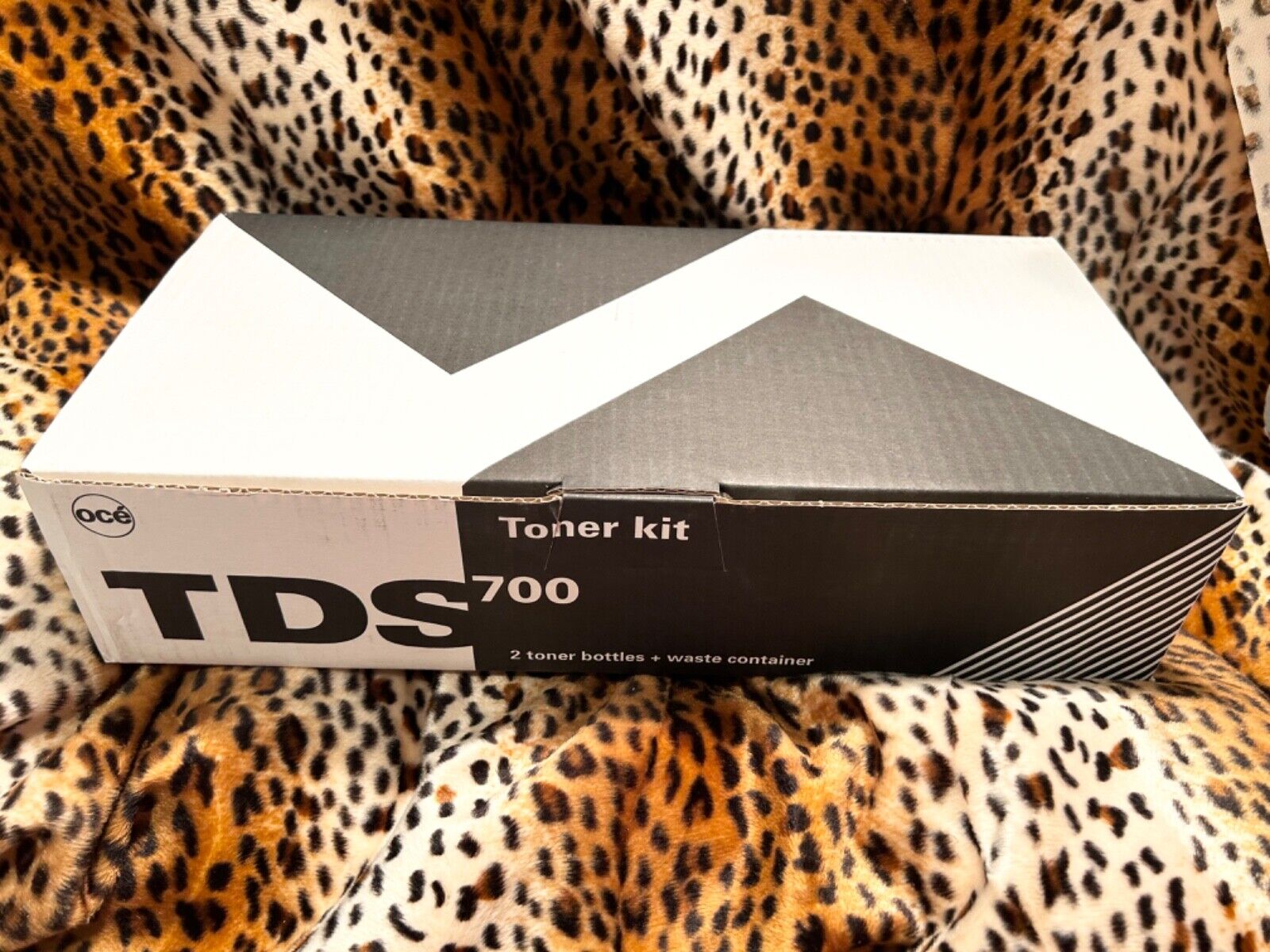 OCE TDS700 Toner Kit 2 BOTTLES Black Toner & Waste Container