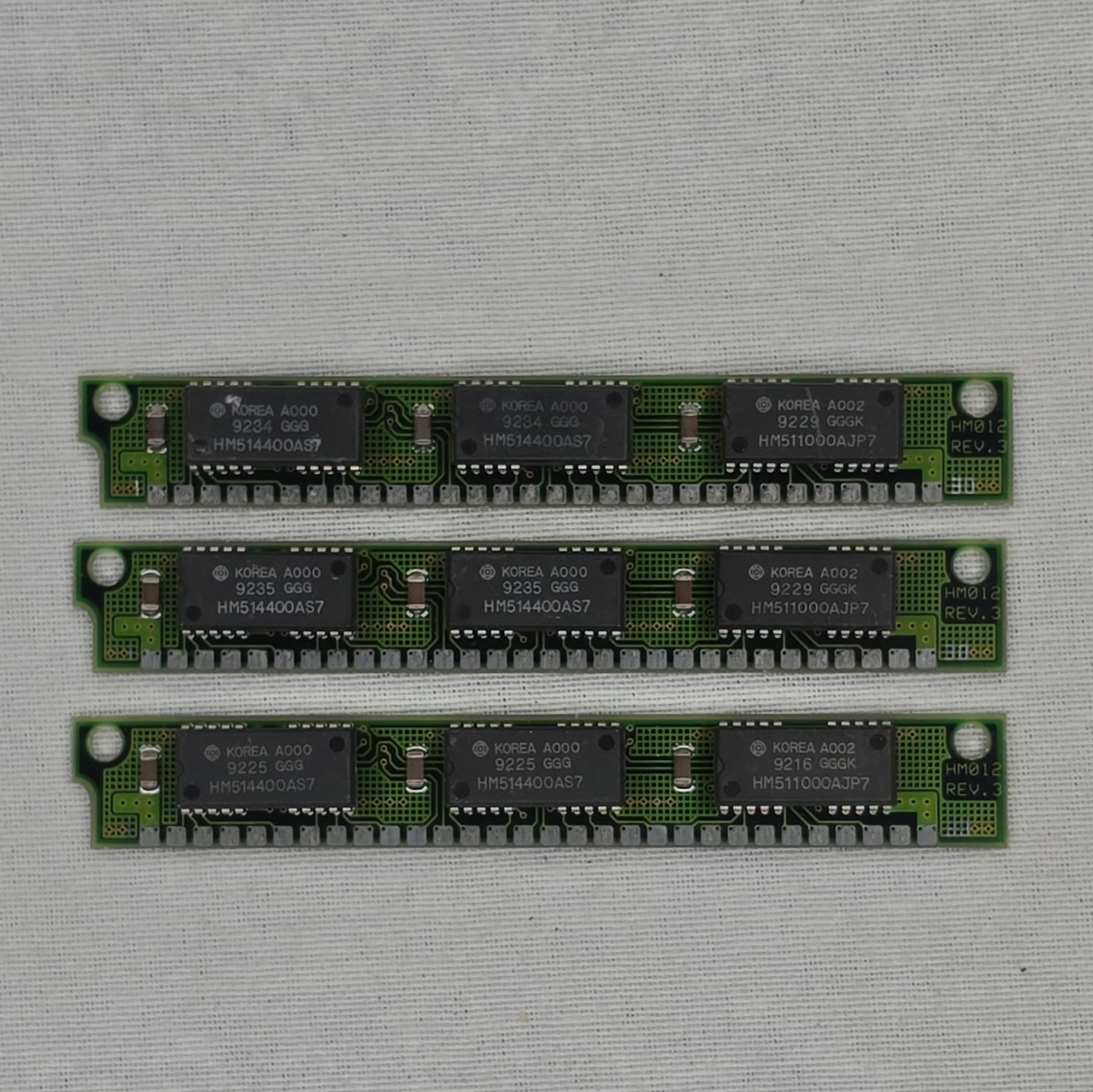 Century 4MB FPM RAM SIMM 30-Pin -7 3x1MB HM514400AS7 HM511000AJP7