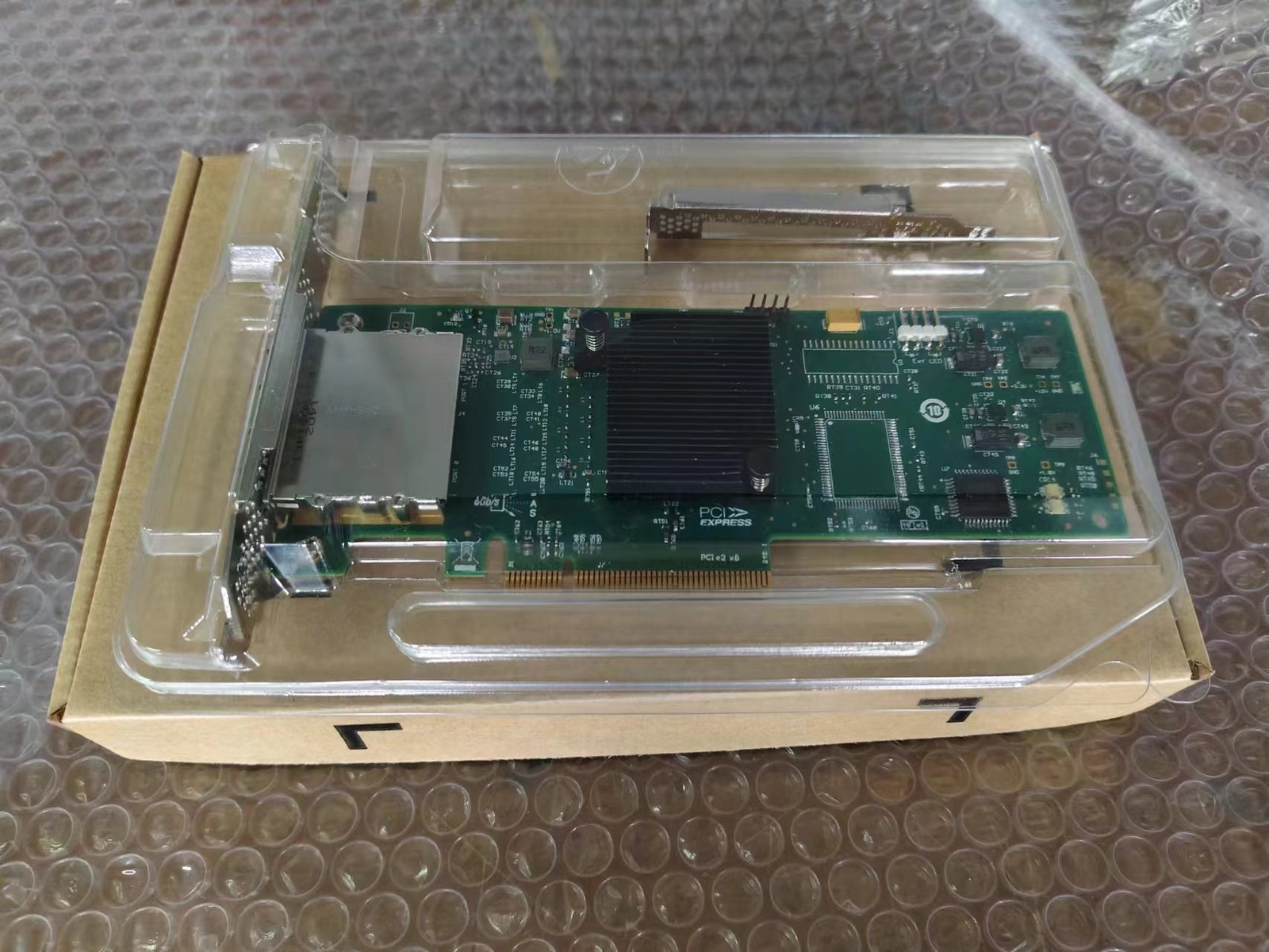LSI 9200-8e 6Gbps 8-lane external SAS HBA IT Mode ZFS FreeNAS unRAID NoROM