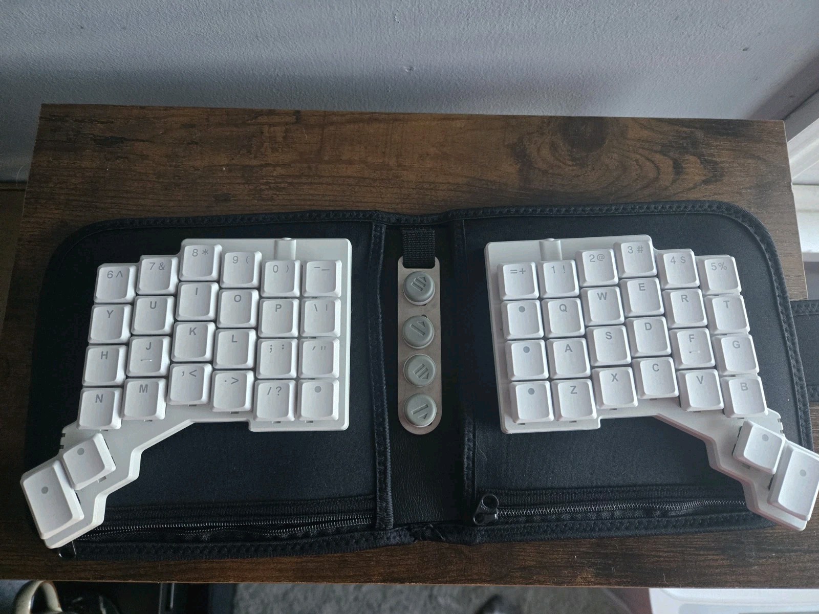 ZSA Voyager Split Mechanical Keyboard Ergonomic Low Profile Programmer Custom