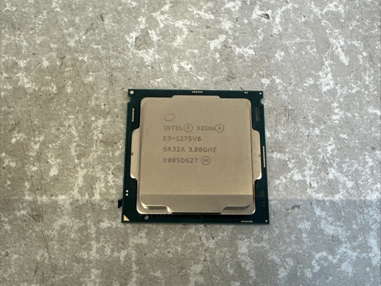 Intel Xeon E3-1275 v6 / 3.80GHz / 4-Core LGA 1151 Server CPU Processor | SR32A