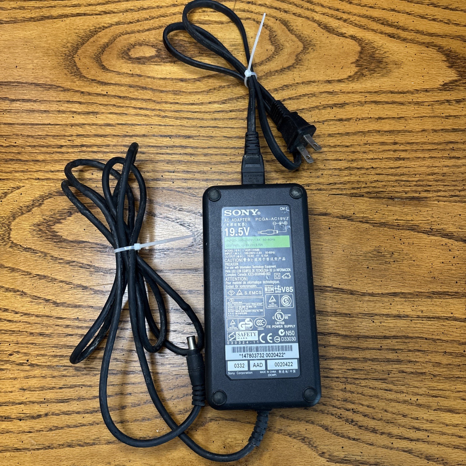 Genuine OEM Sony VAIO PCGA-AC19V7 AC Adapter Charger 19.5V 6.15A 120W