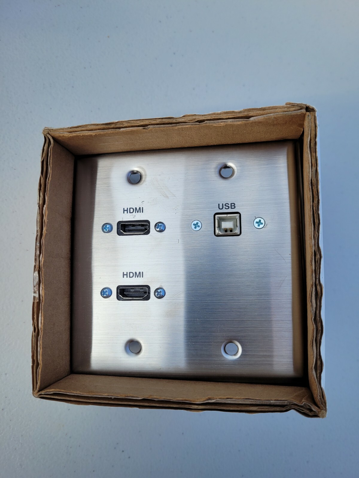 Panel Crafters by Liberty AV HDMI & USB PASS THROUGH DOUBLE GANG WALL PLATE