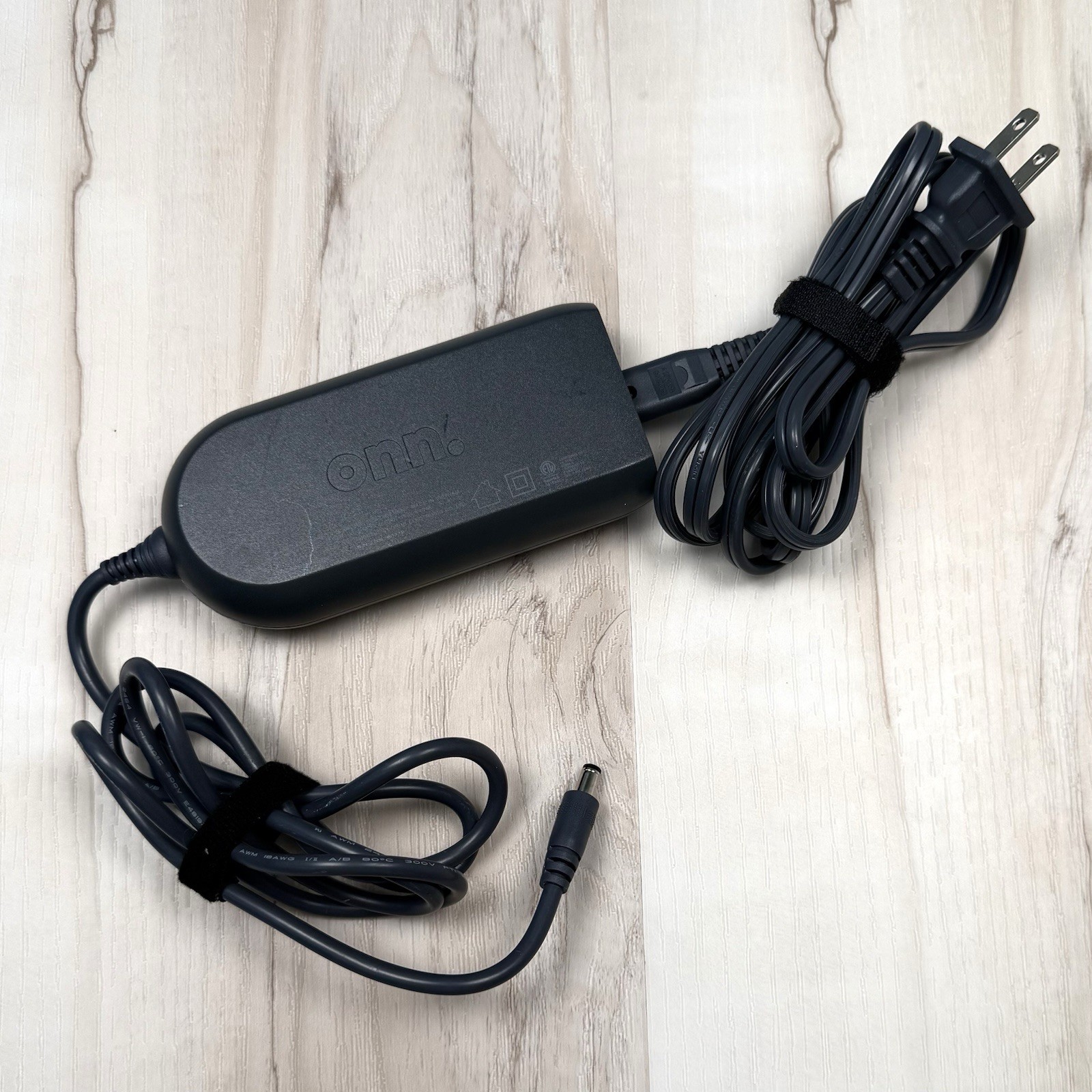 onn Switching Adapter Model ADS-90SL-19A-2 Universal Laptop Power Cord 19V 4.74A