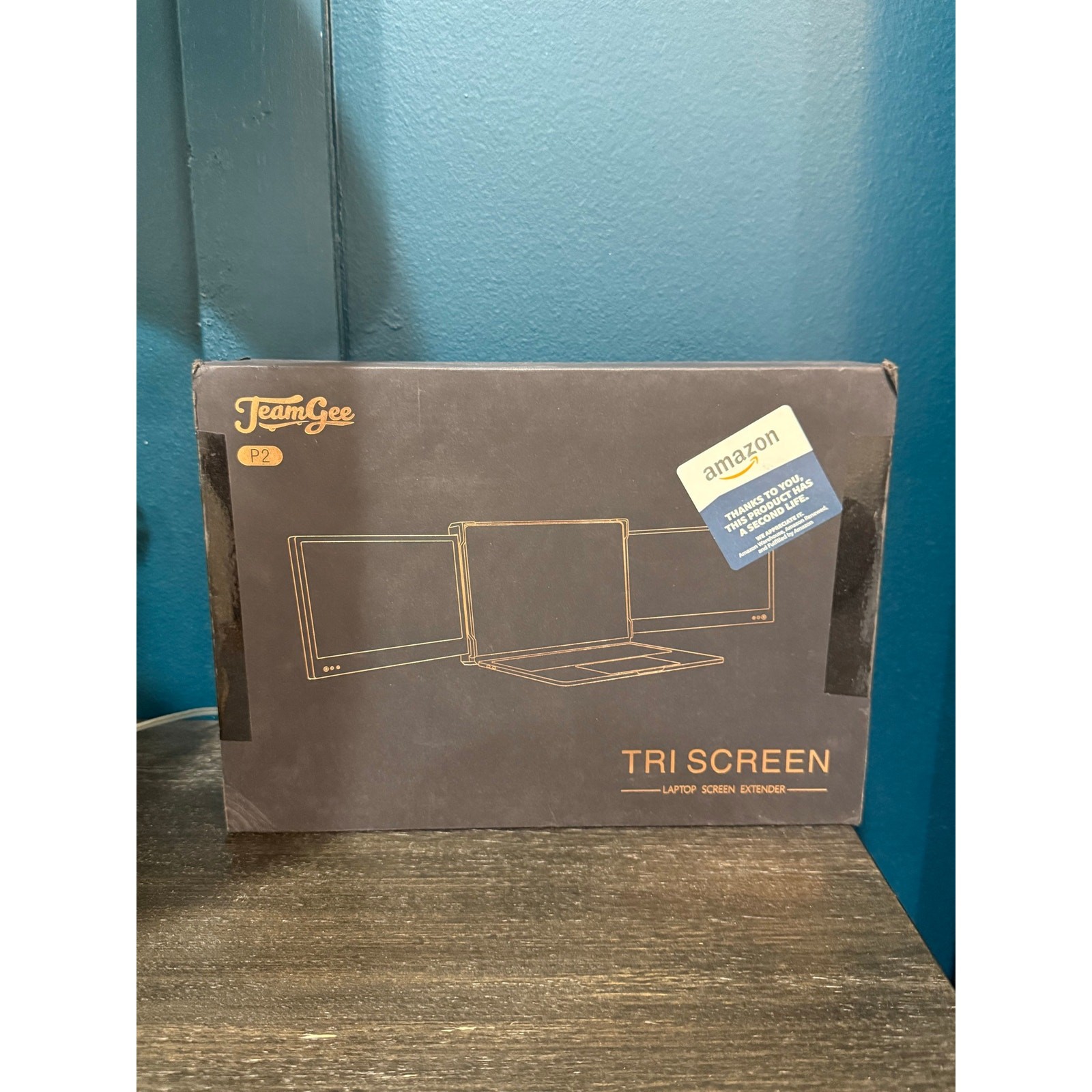 TeamGee P2 Portable Tri-Screen Laptop Screen Extender 12" Full HD 1080P Monitor
