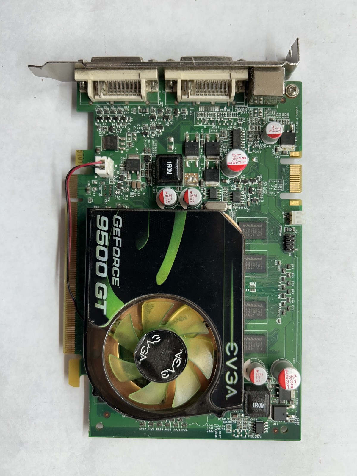 EVGA NVIDIA GeForce 9500 GT PCIe 16x 1GB DDR2 e-GeForce GPU Graphics - TESTED SC