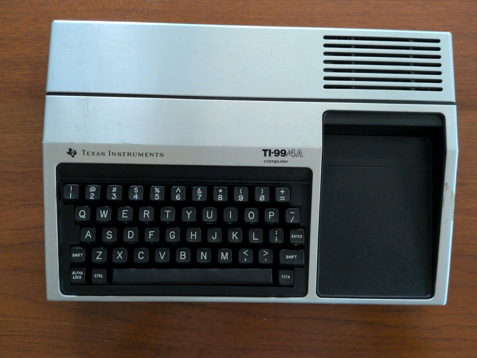 Vintage Texas Instruments TI-99/4A Home Computer Console Silver - Tested Working