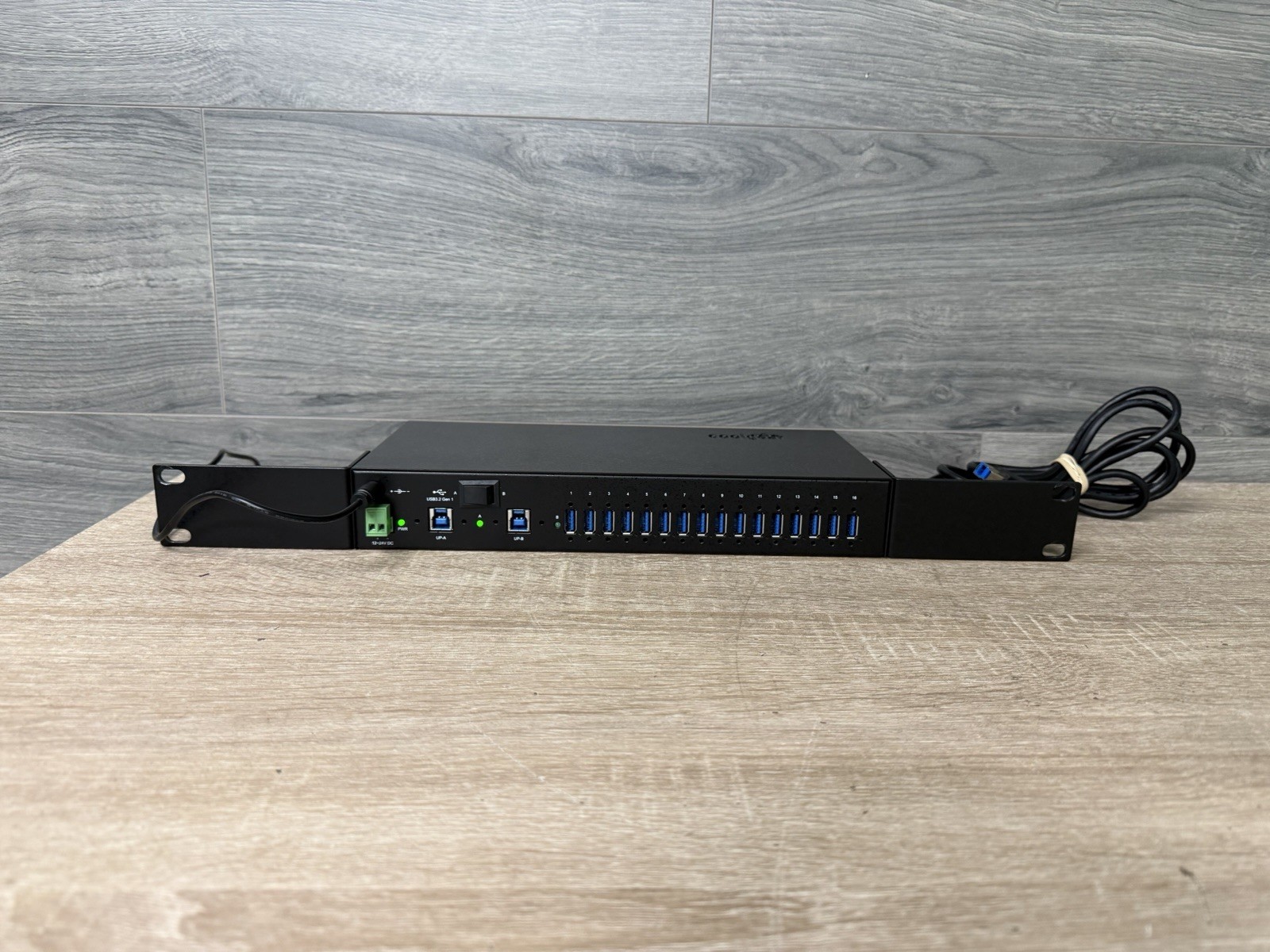 Coolgear 16 Port USB 3.2 Gen 1 Hub w/ ESD Surge Protection USB3-16U1 #3312