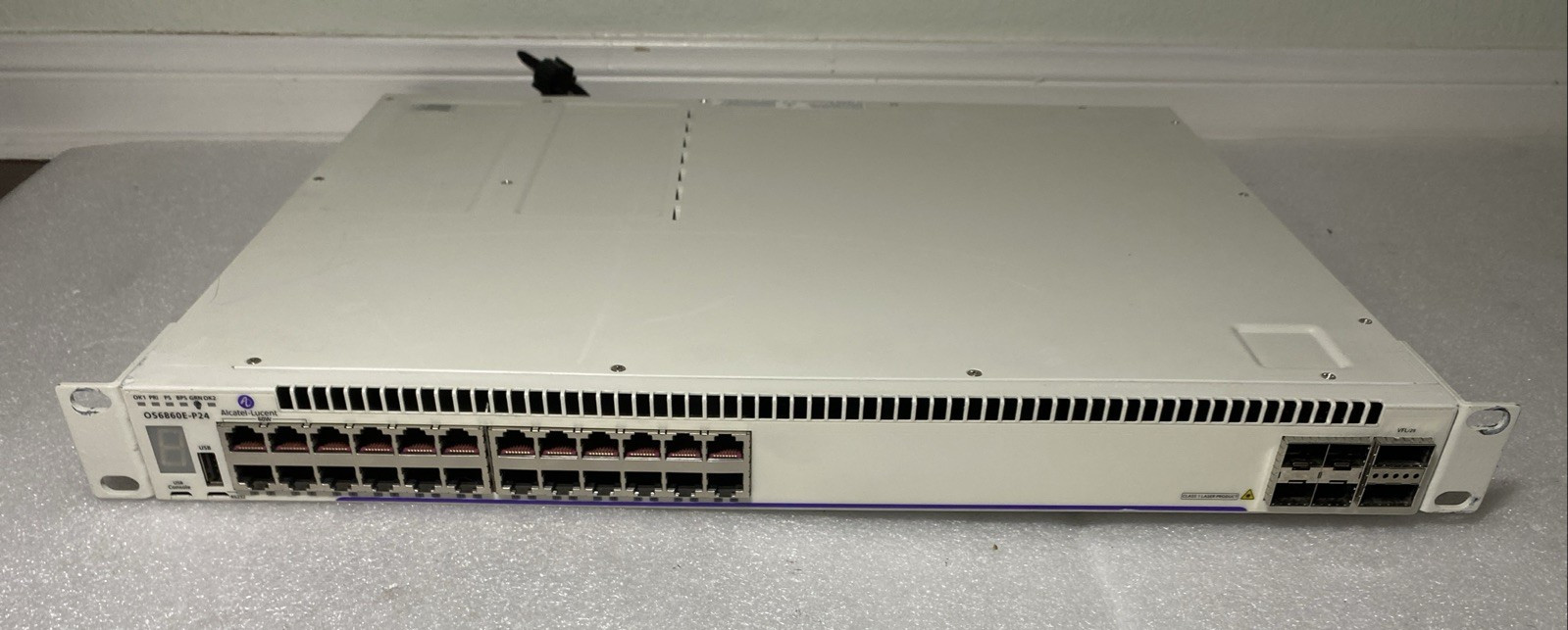 Alcatel-Lucent OS6860E-P24 OmniSwitch 24-Port PoE+ Multi-Gig SFP+ Dual PSU