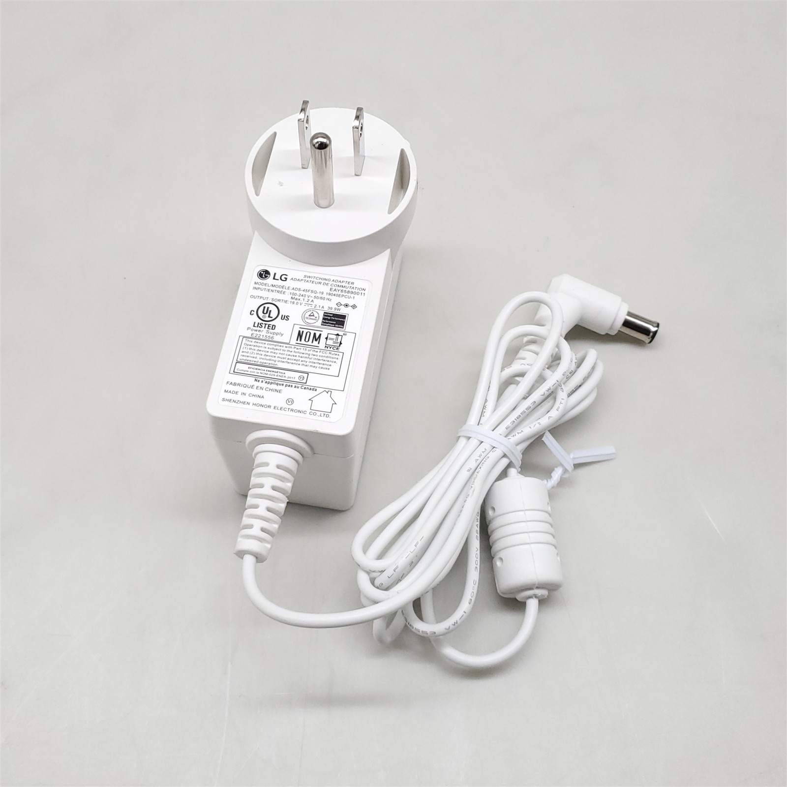 (WHITE COLOR) Genuine LG Monitor AC Power Adapter ADS-45FSQ-19 19032EPCU-1