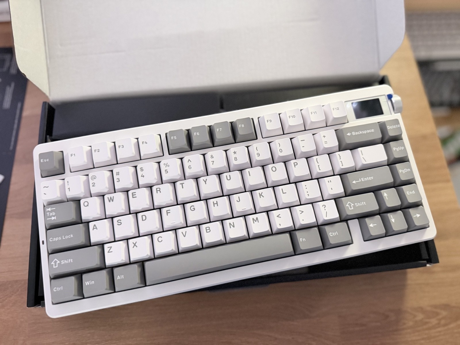 Aula Nova75 Wireless Mechanical Keyboard - White/Grey
