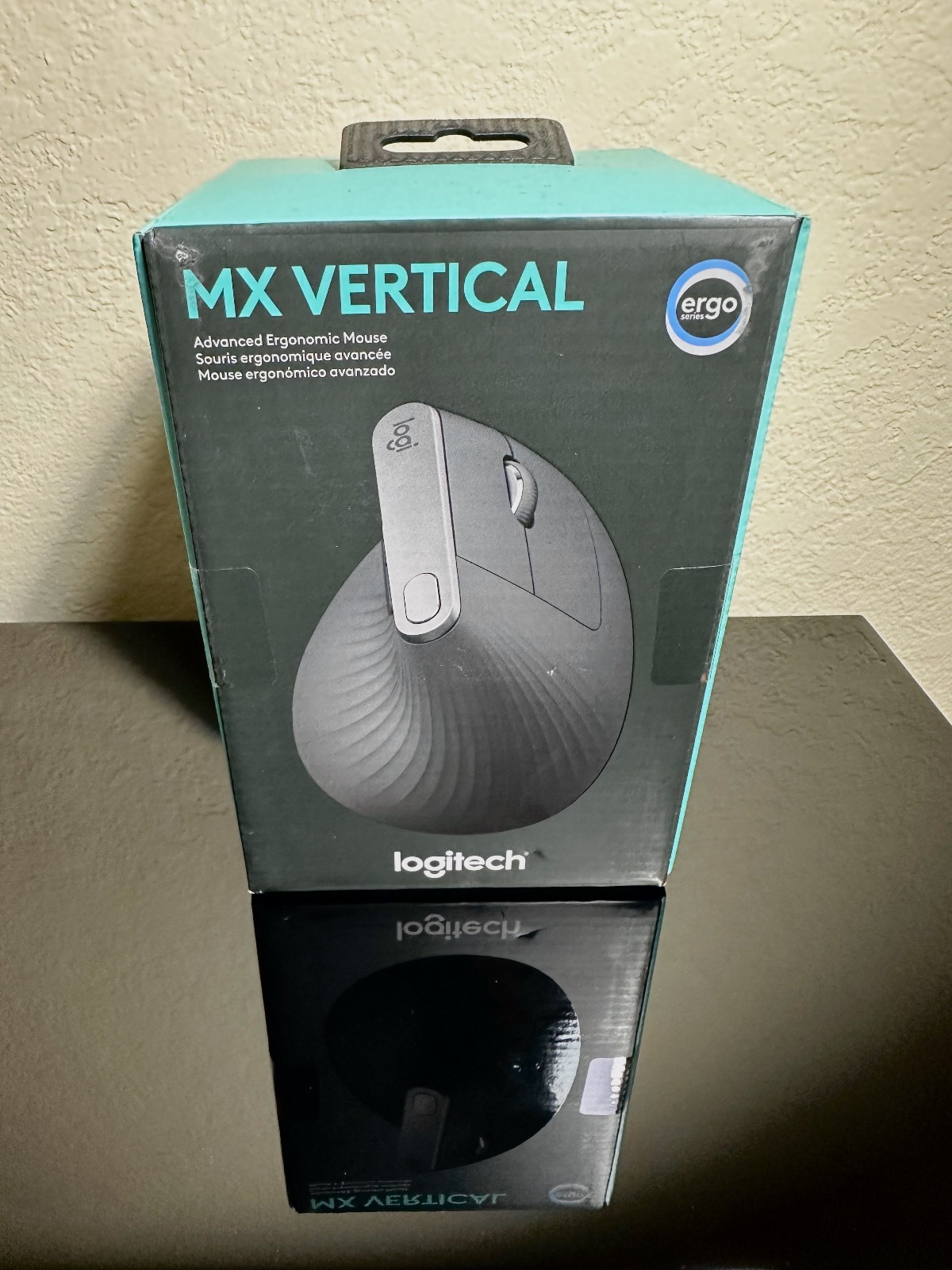 NEW IN BOX - Logitech MX Vertical Advanced Ergonomic Wireless Mouse