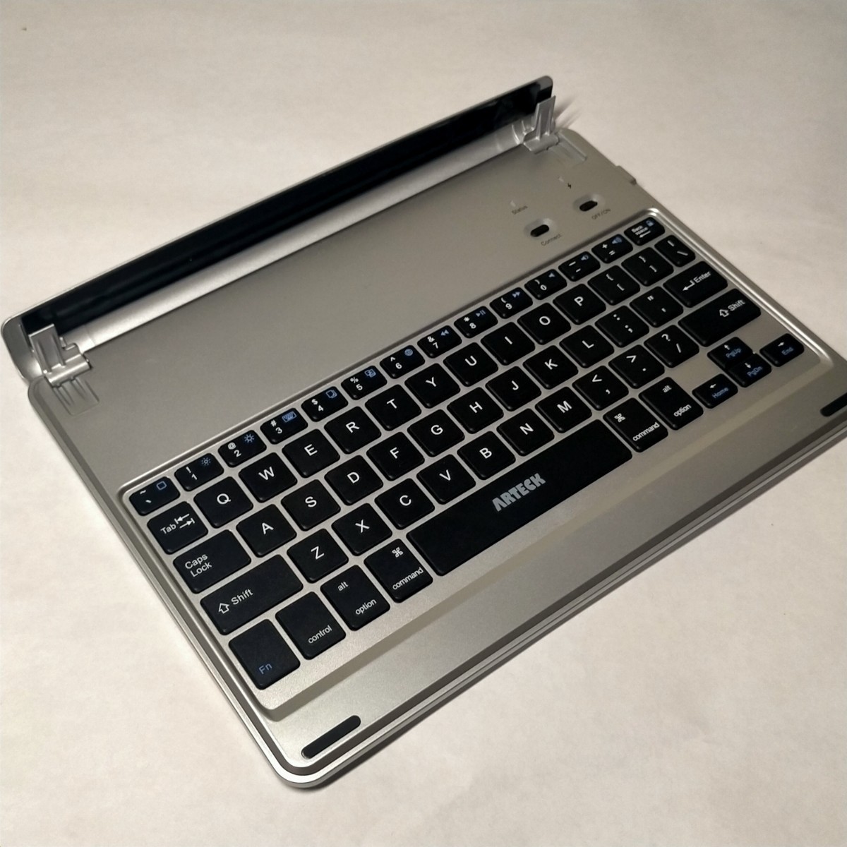 Arteck HB065 Bluetooth Keyboard Case for iPad Used Wireless Tablet Stand