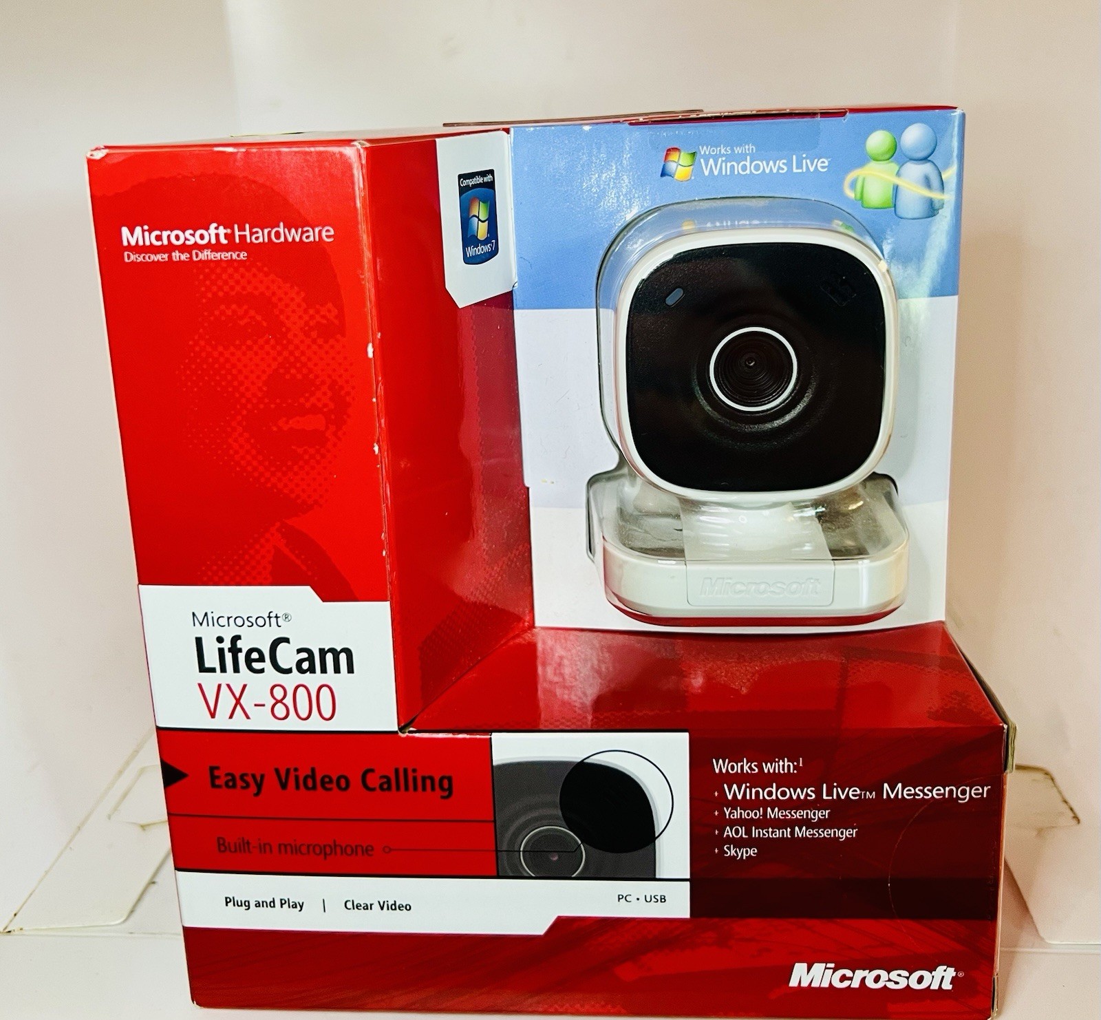 Microsoft LifeCam VX-800 Web Cam Plug and Play Clear Video Calls Factory Sealed