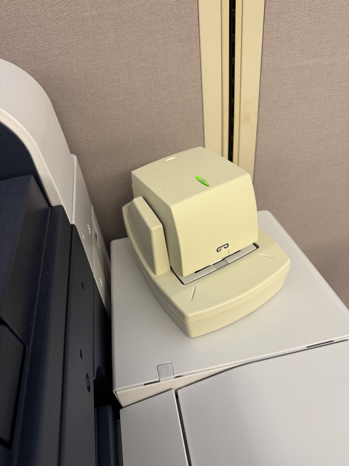 Xerox 498K08250 Convenience Stapler