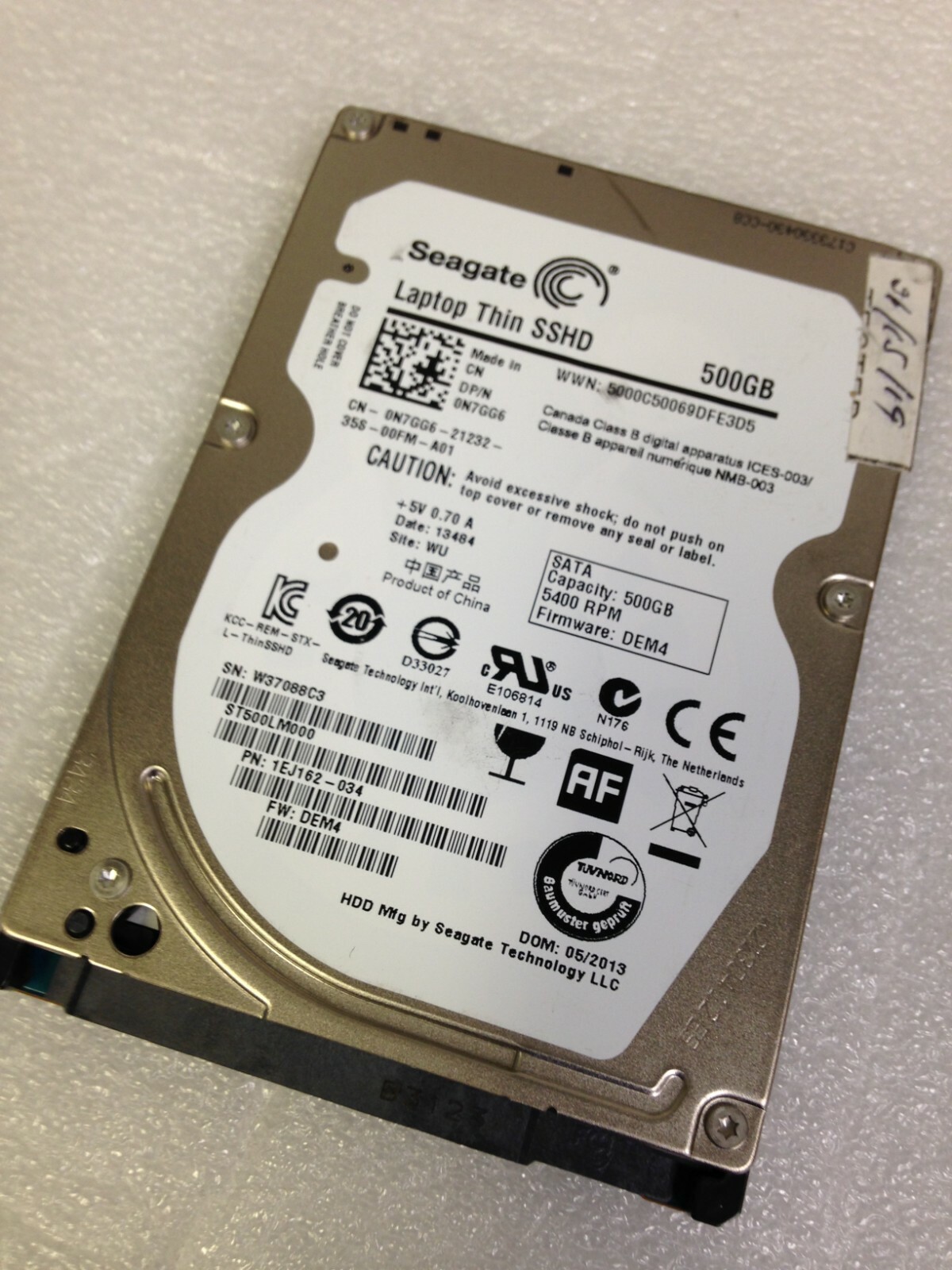 Seagate ST500LM000 PN: 1EJ162-034 FW: DEM4  500GB SATA 2.5'' Laptop Drive 