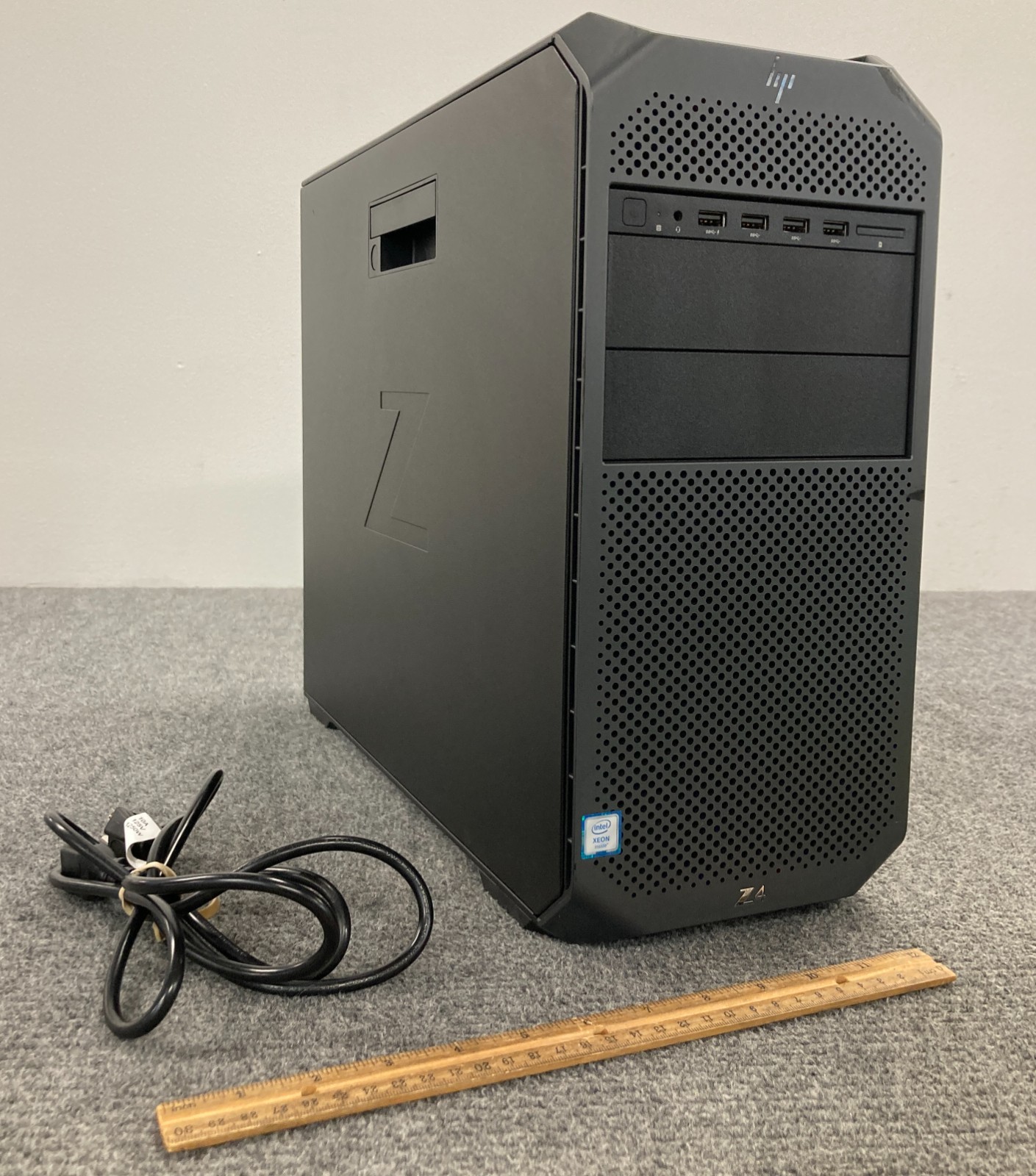 HP Z4 G4 Desktop W-2245 8GB RAM 256GB NVMe w/Power Cord