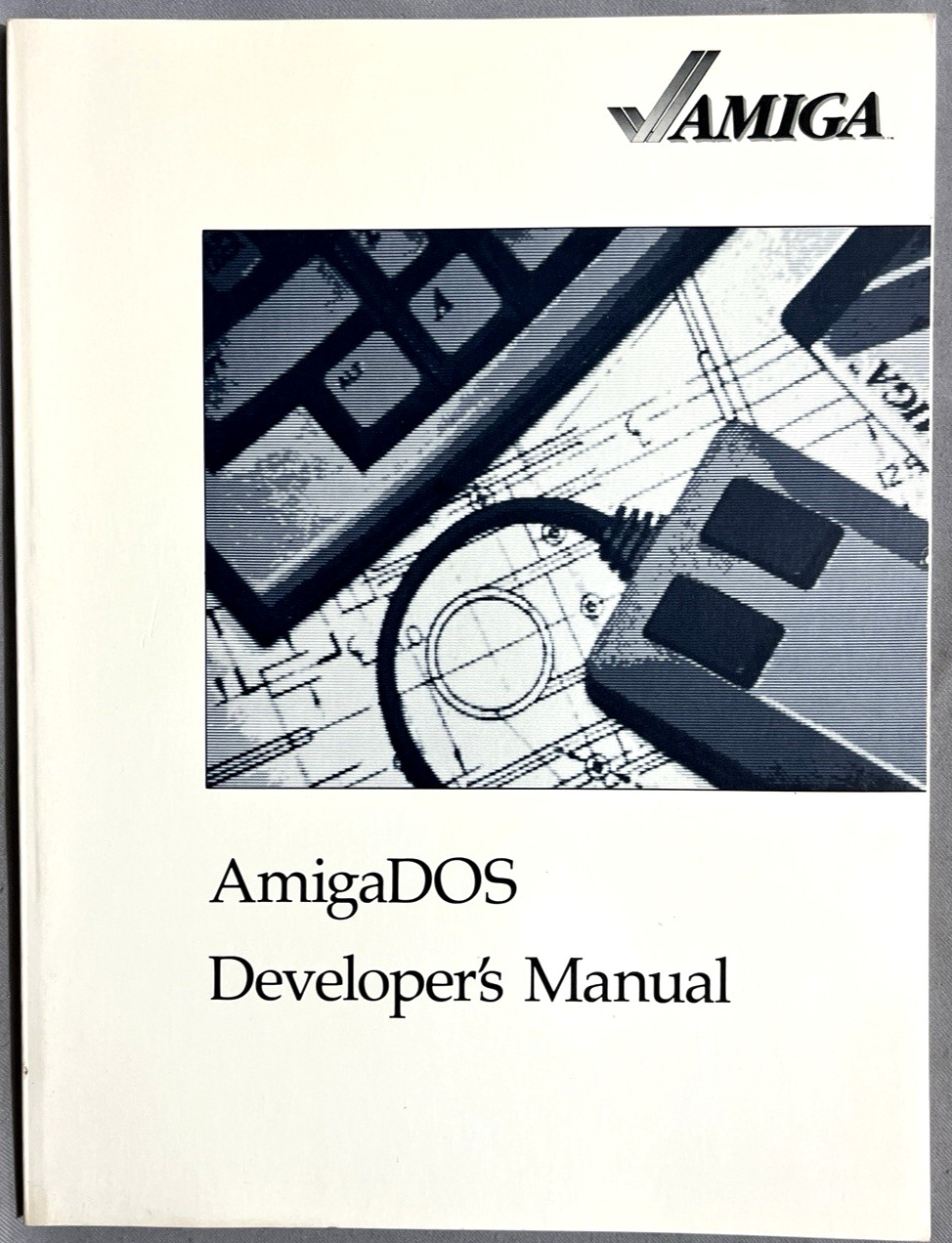 AmigaDOS Developer's Manual Softcover Book from Commodore-Amiga  1985 T. King