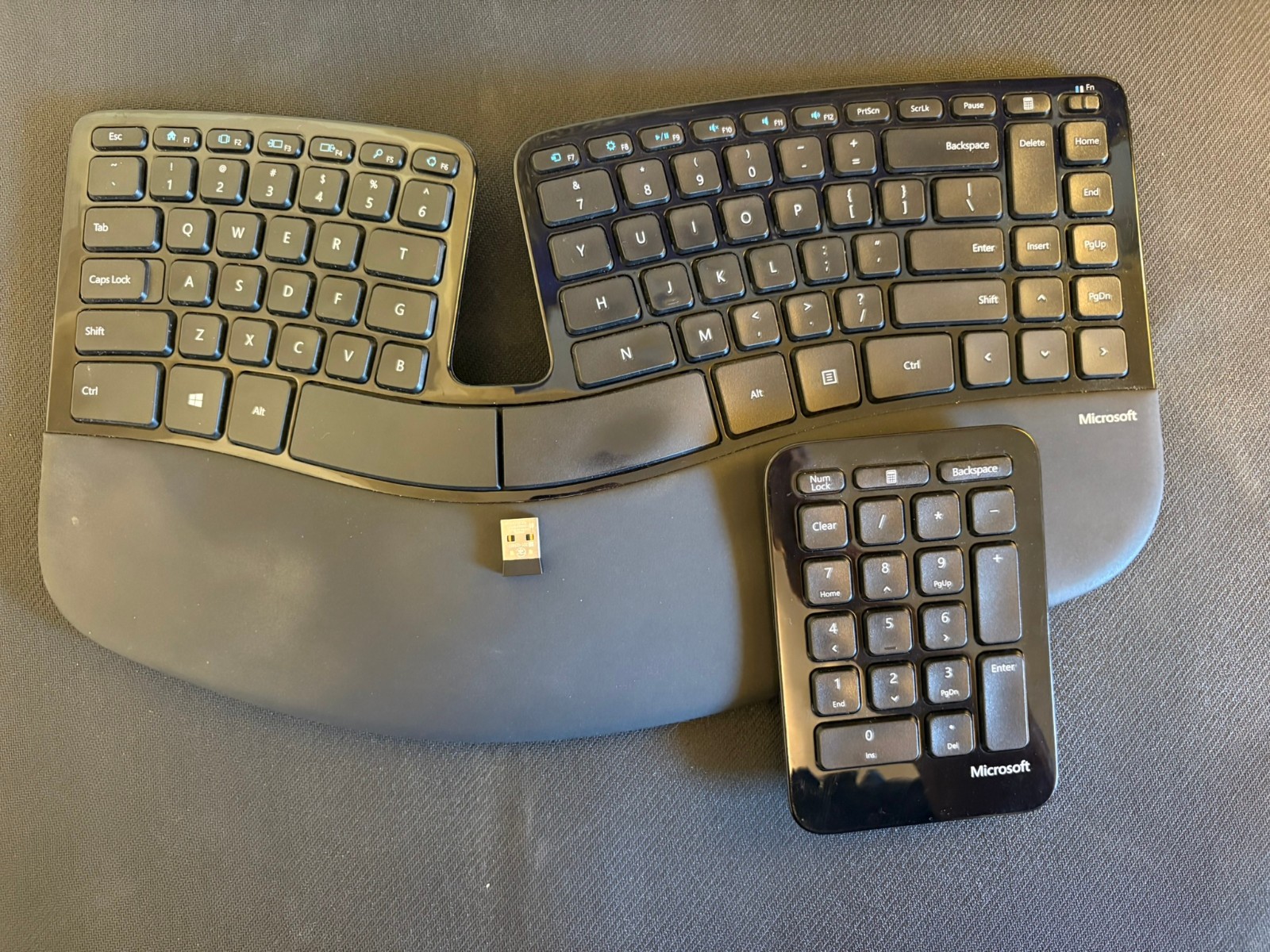 Microsoft Sculpt Ergonomic Wireless Keyboard 1559 with Number Pad & USB Dongle